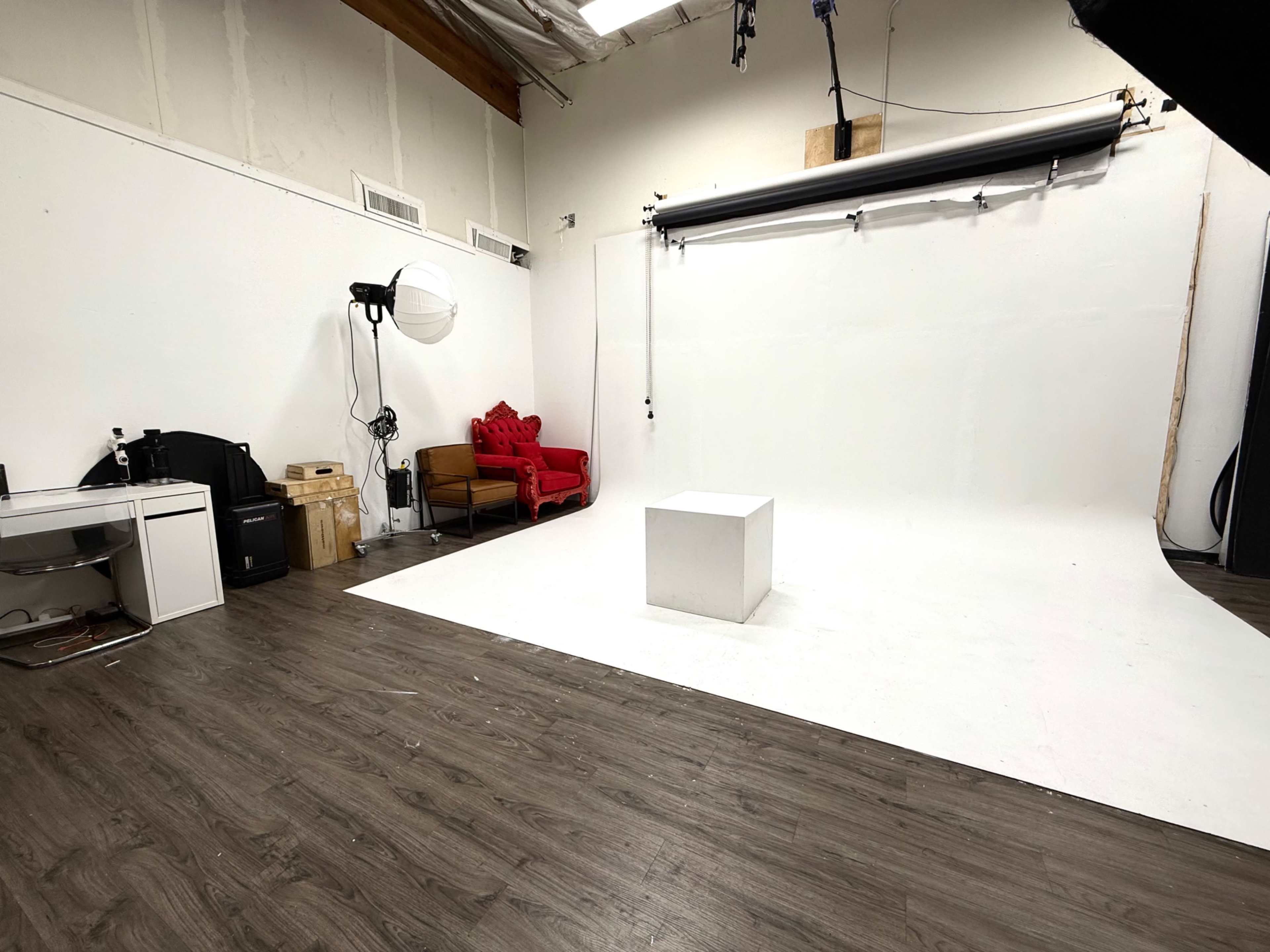 Photo shoot Image in Maryvale Village, Phoenix, AZ