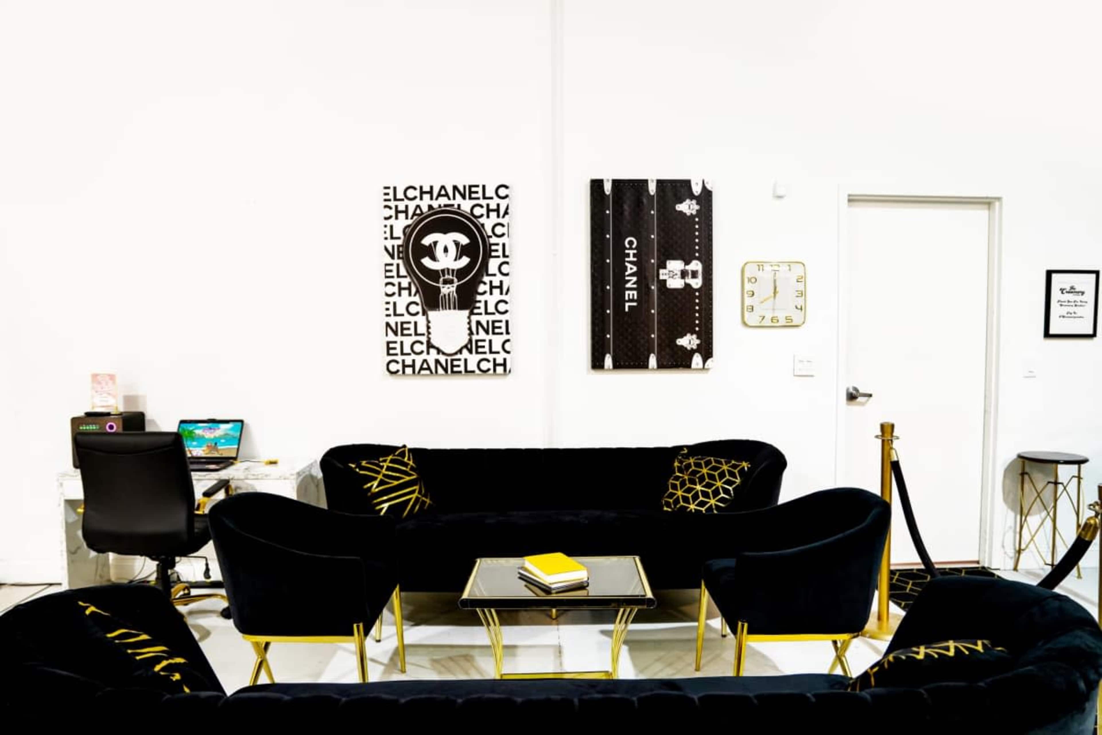 West Side Midtown Photography Studio Image in Hills Park, Atlanta, GA