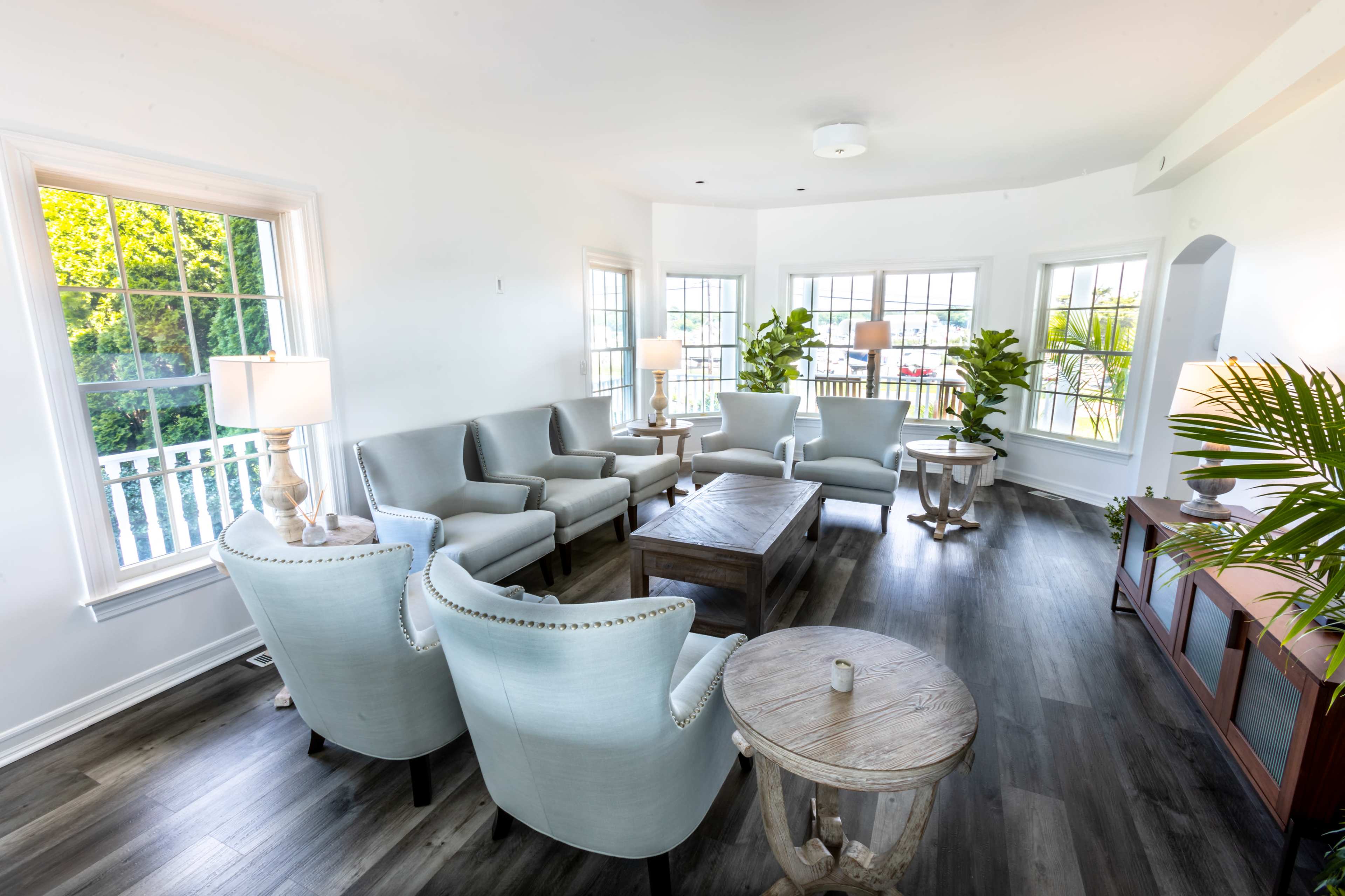 The Eastport Estate – 11 Suites with Pool & Gardens Image in Southampton, Eastport, NY