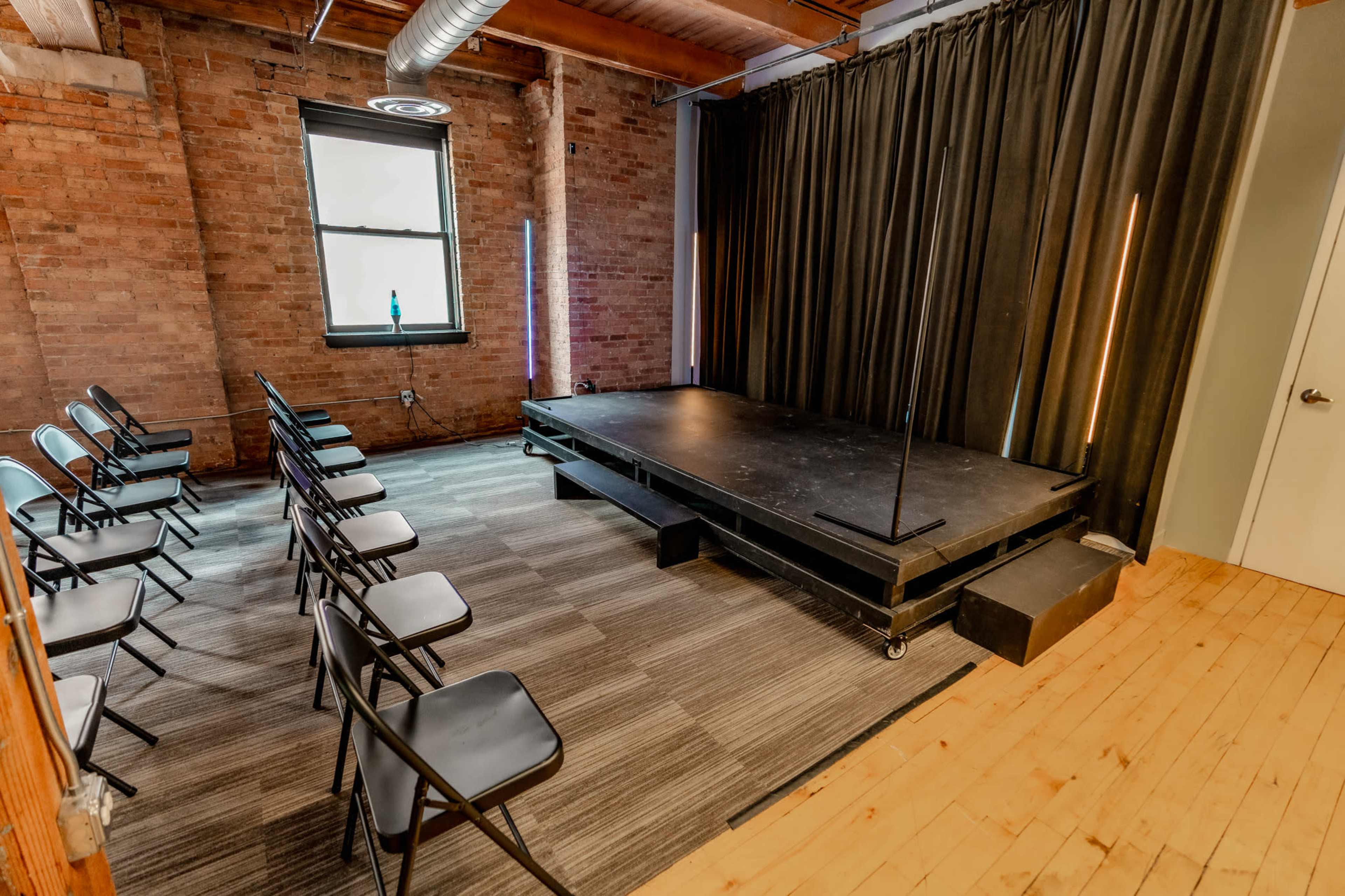 SET The Stage: Dynamic Creative Space for Panels, Performances, and Networking in River North Chicago Image in Near North Side, Chicago, IL
