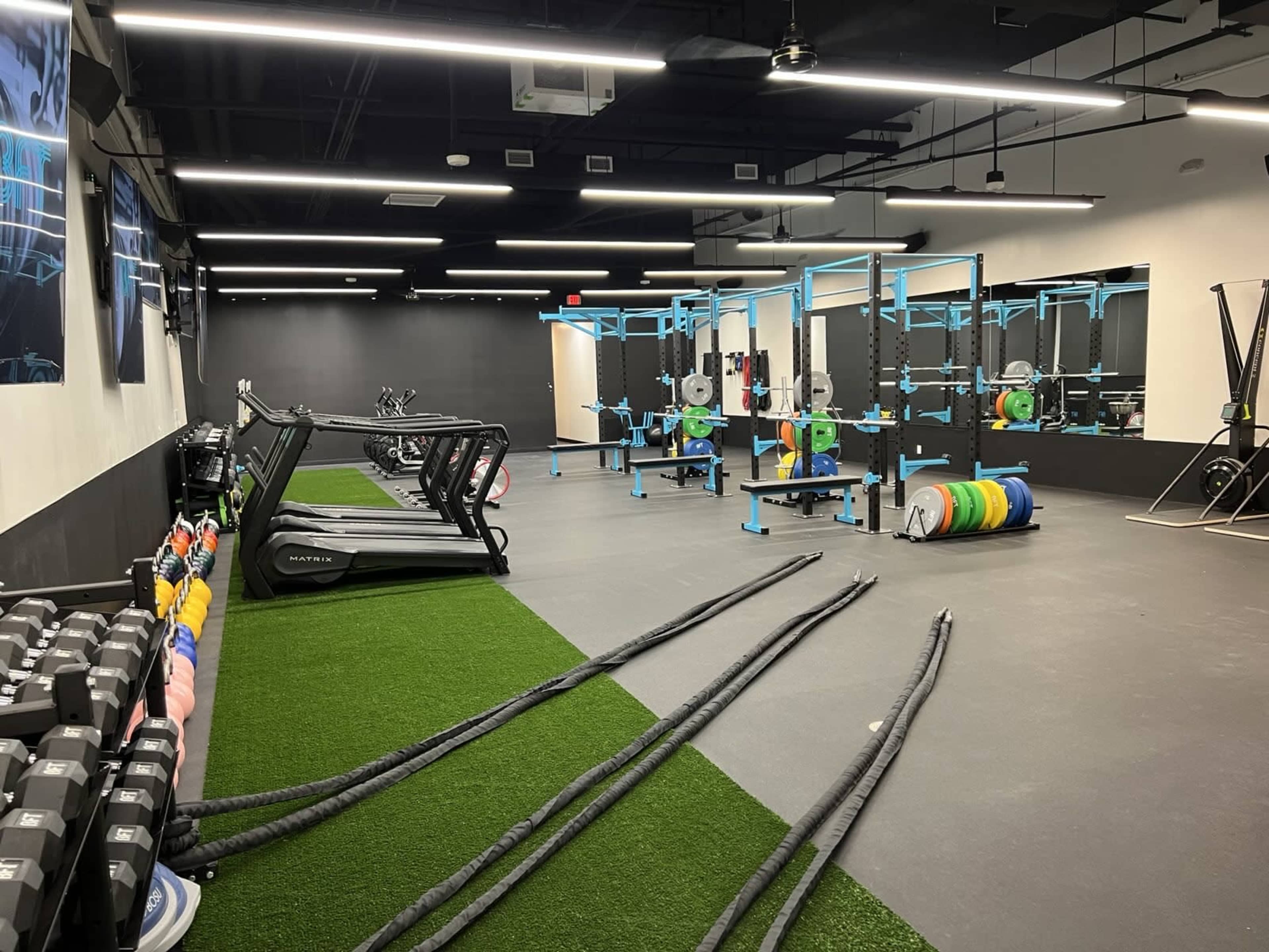 Spacious Multi-Purpose Fitness Studio in Kaka'ako with easy parking Image in Kaka'ako, Honolulu, HI