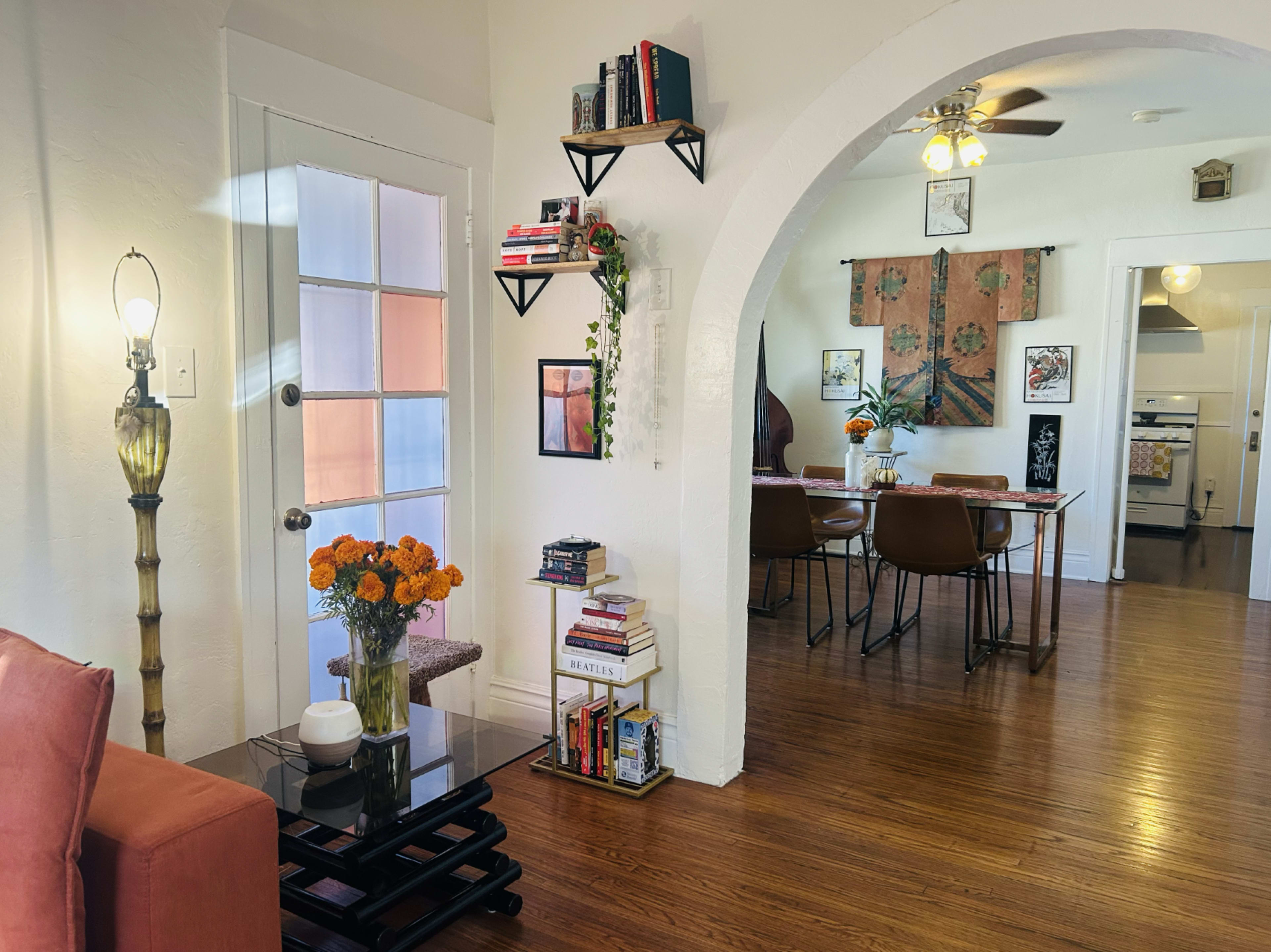 Vintage Bohemian Apartment in a Restored 1920s Duplex Image in Harvard Heights, Los Angeles, CA
