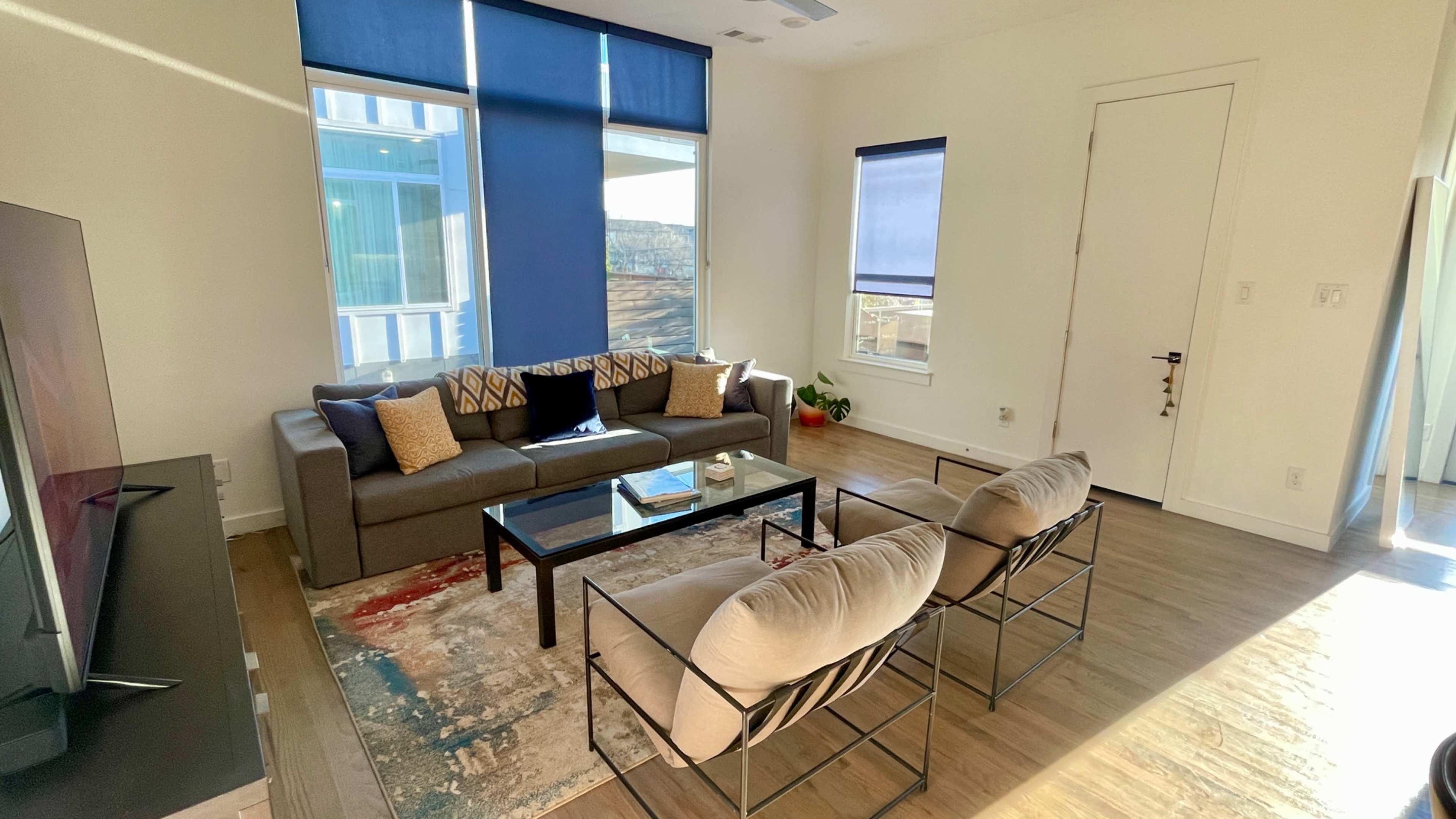 Designer Townhome with Cinematic Vibes – Book for Photo & Video Shoots Image in Old East Dallas, Dallas, TX