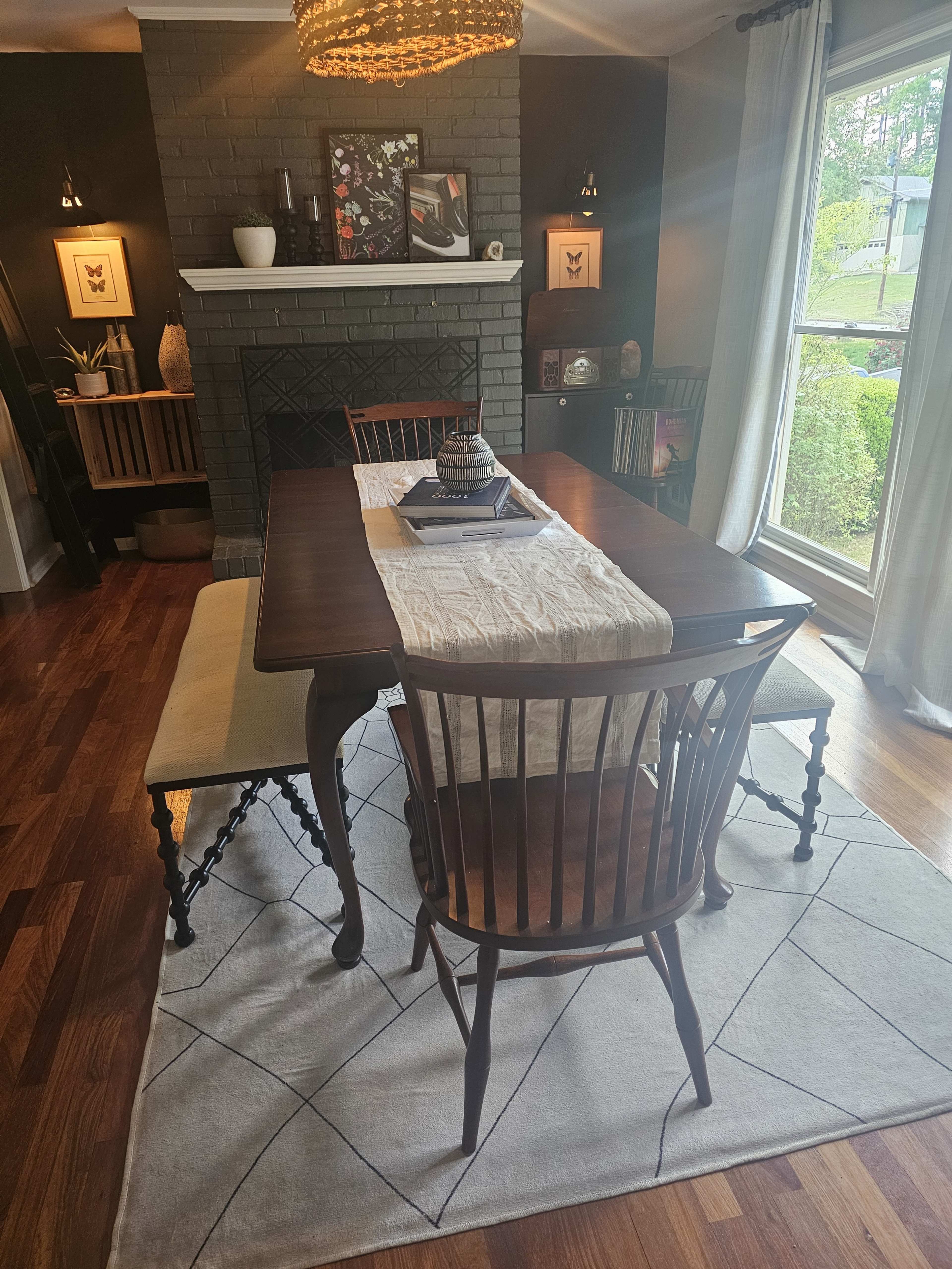 Roomy Dining with Modern Eclecticism Image in , Stone Mountain, GA