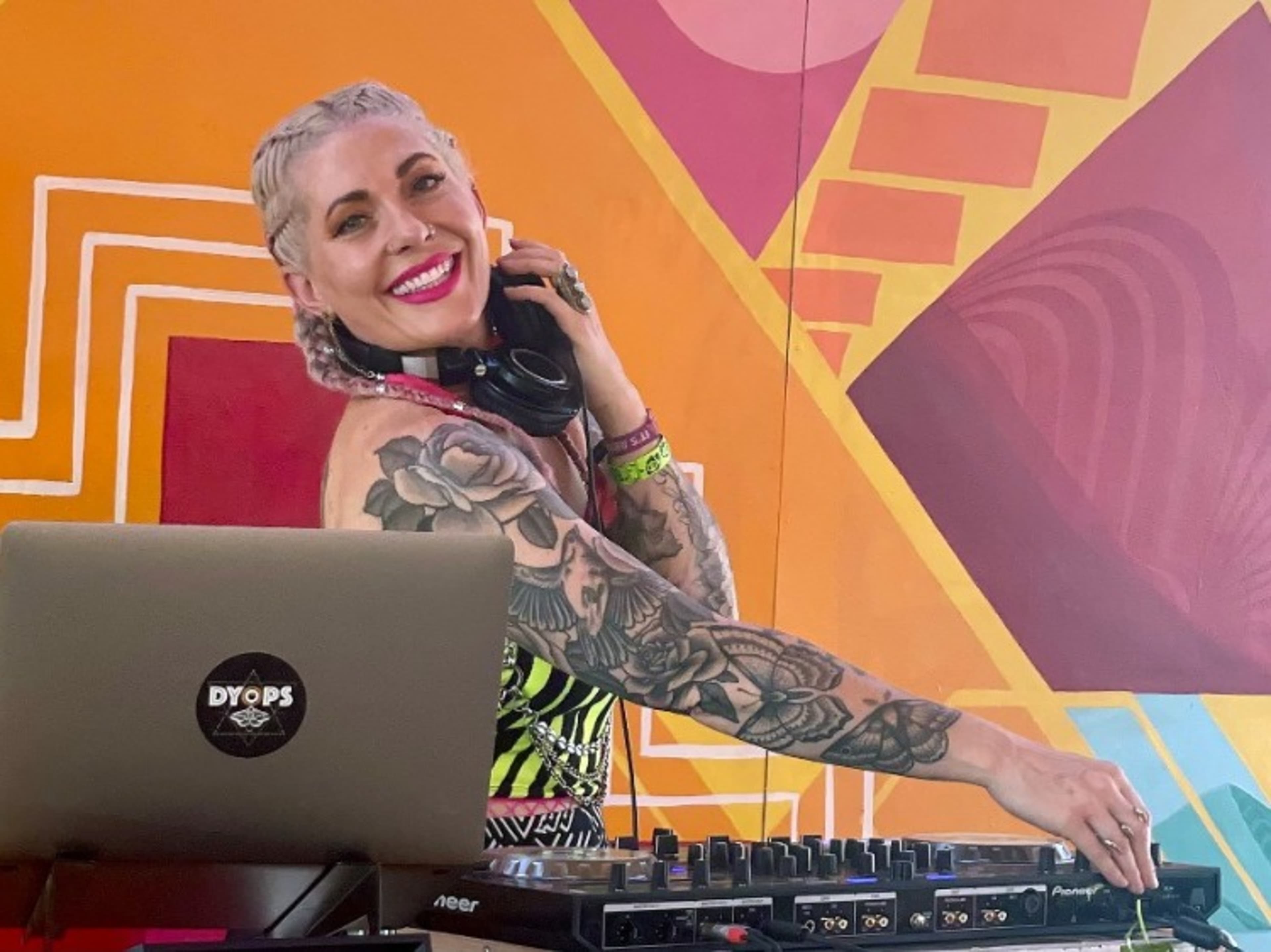 DJ (pictured is DYOPS - DJ may vary)