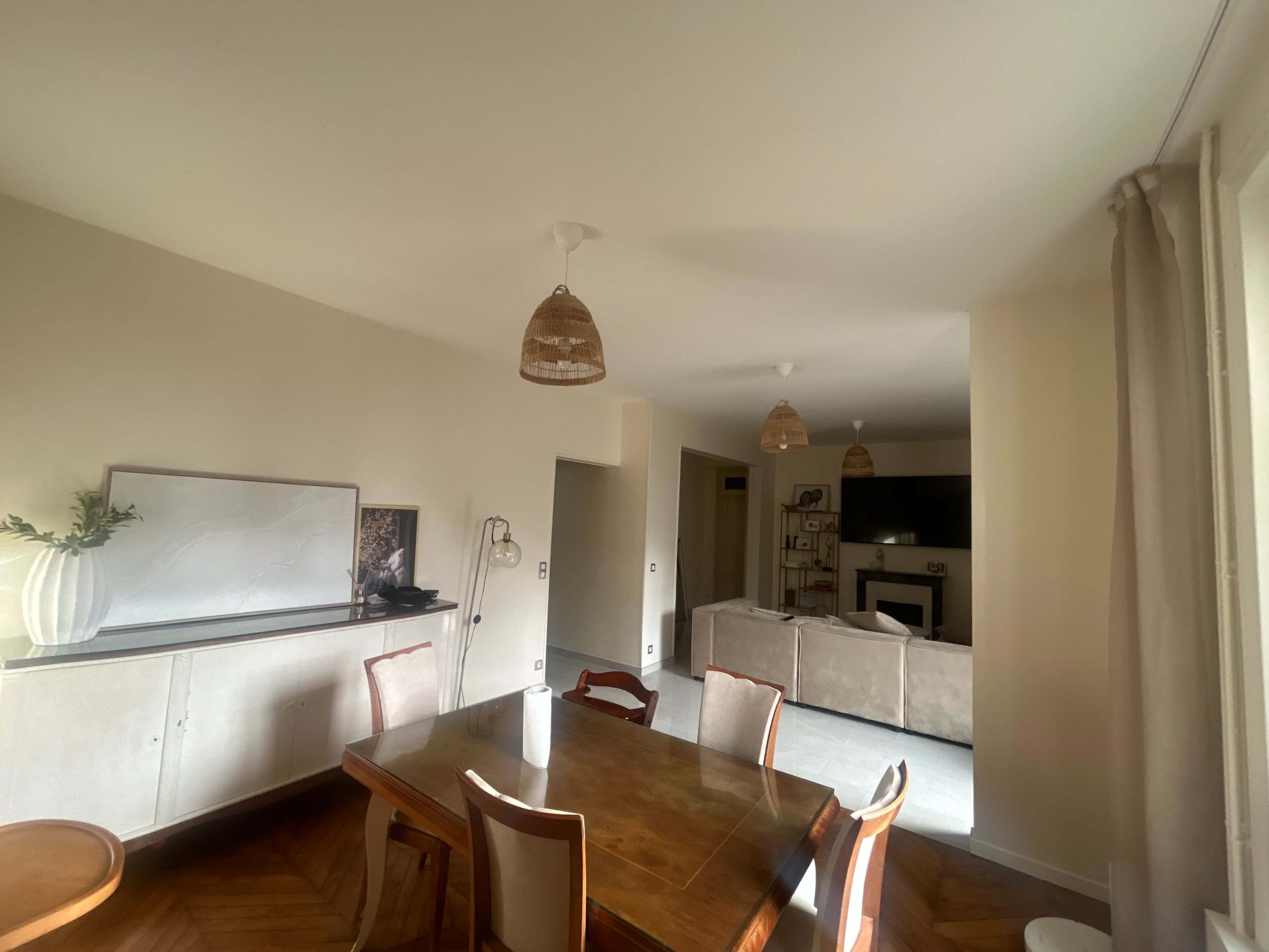 Maison de ville lumineuse avec sous sol pour tournage et shooting photo Image in , Corbeil-Essonnes