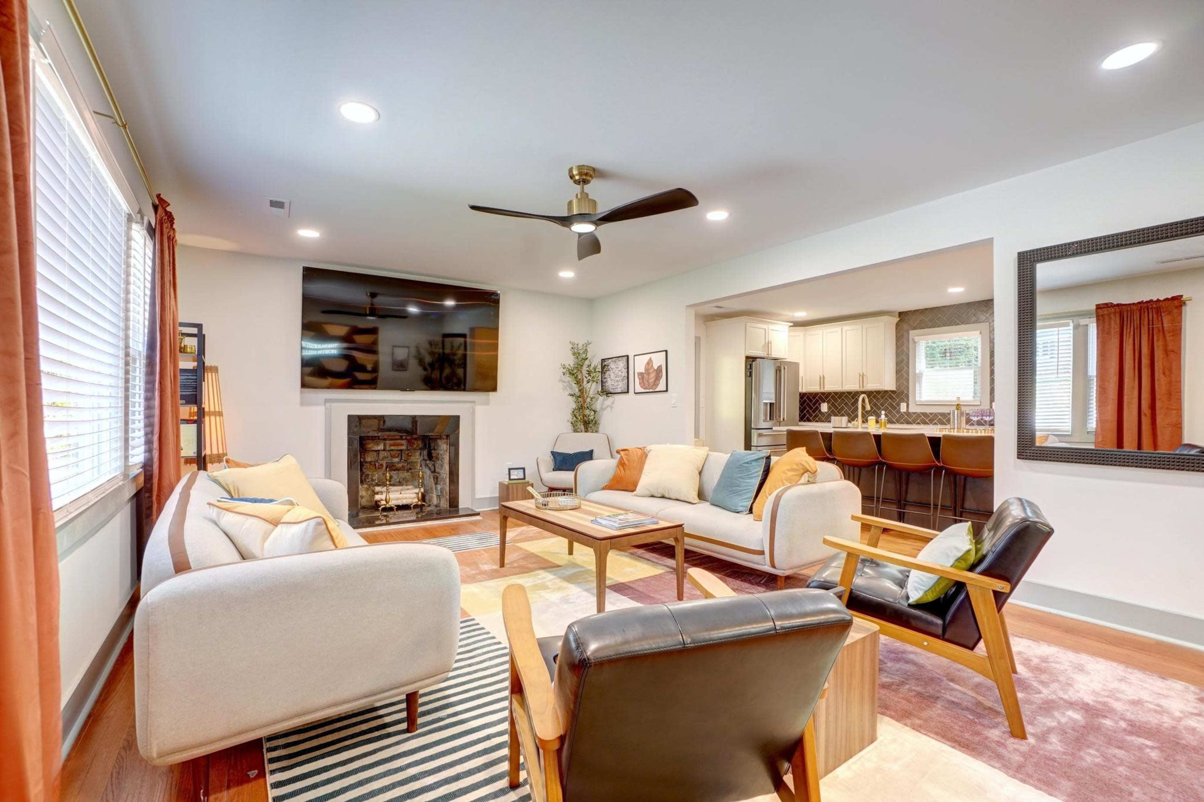 North Hills Home + Stunning Indoor & Outdoor Spaces Image in North Hills, Raleigh, NC
