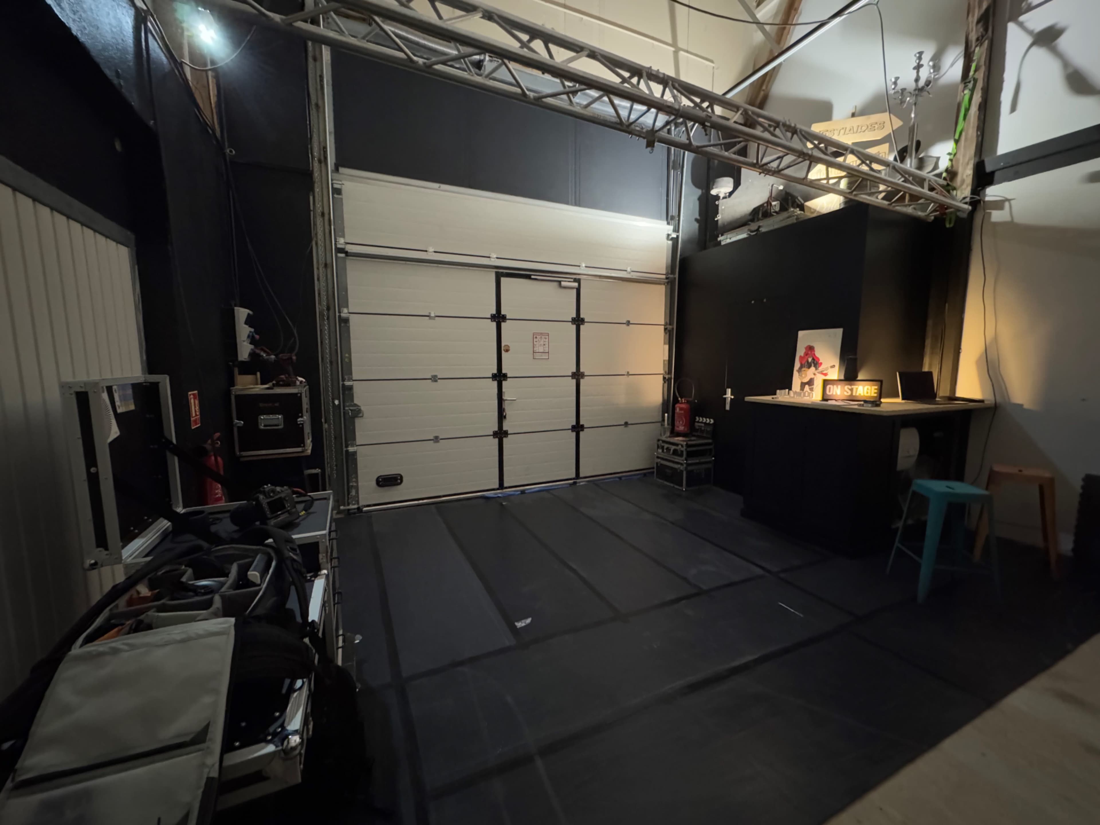 Studio photo vidéo cyclorama + atelier dans les yvelines Image dans , méré, 