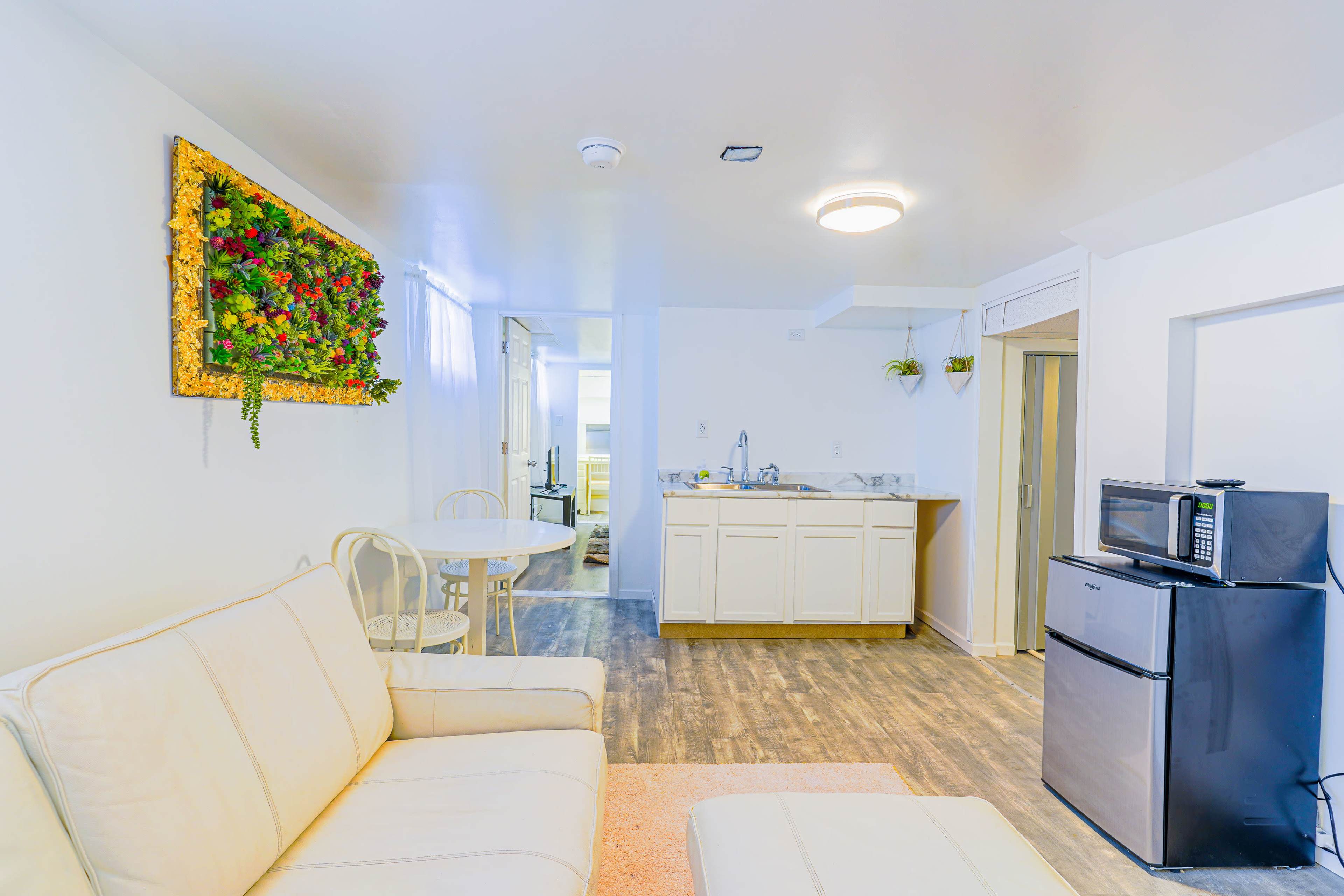 Newly built king suite Image in Payne - Phalen, St. Paul, MN