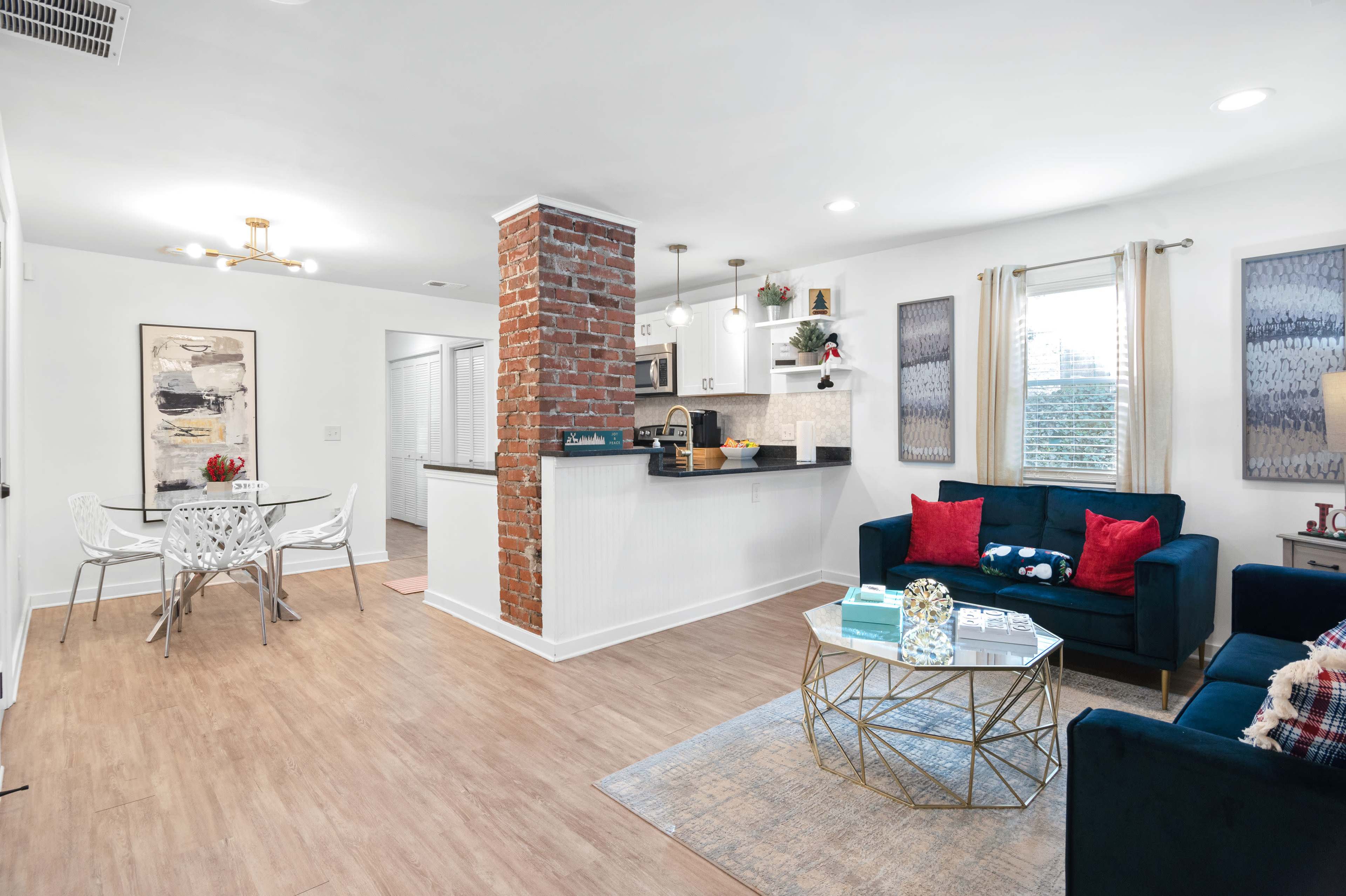 Bright and Airy Modern Home Perfect for Events and Shoots Image in Dixie Hills, Atlanta, GA