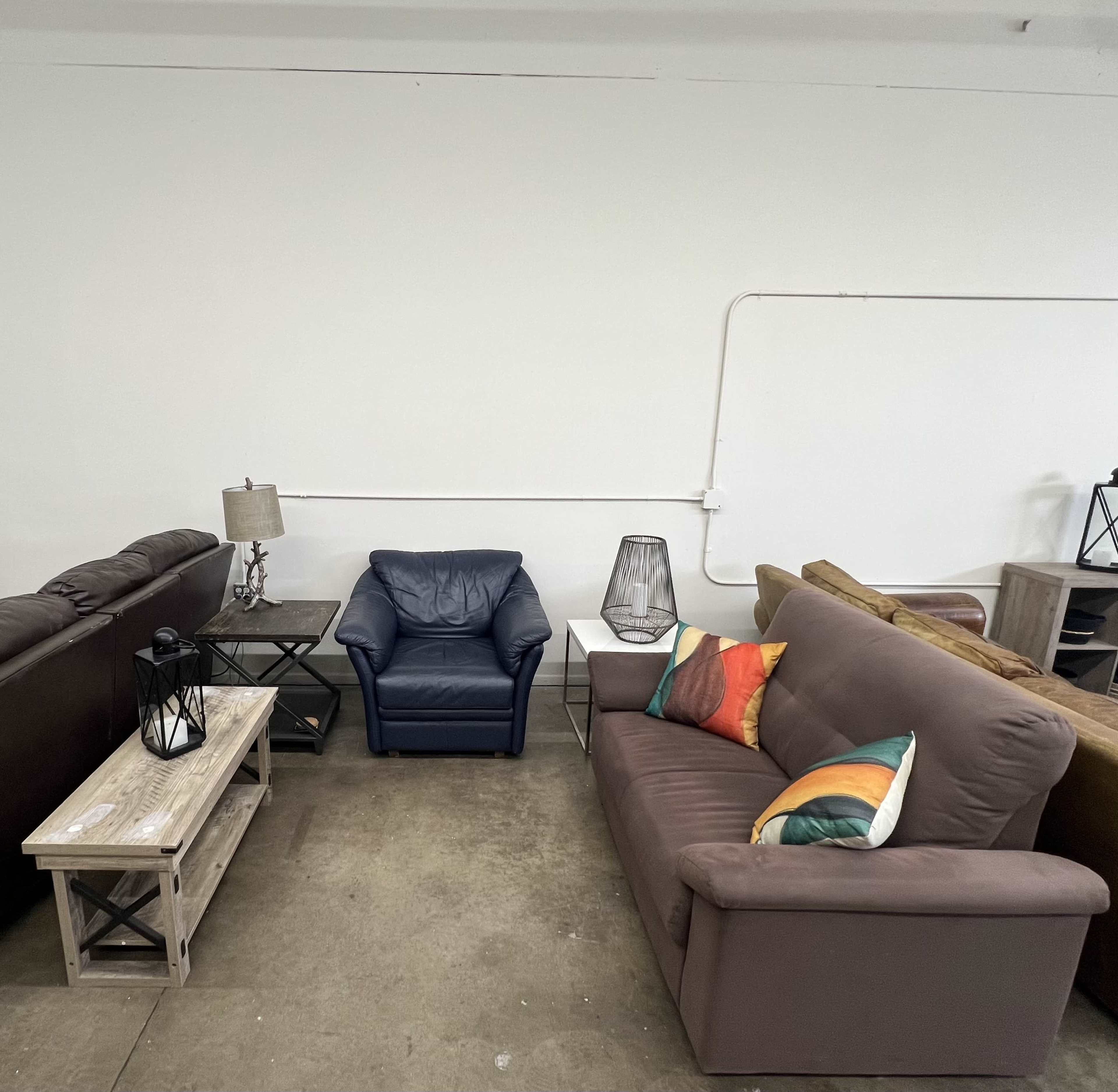 Modern Lounge / Nightclub / Sports Bar – Film & TV Friendly | Costa Mesa Image in Westside Costa Mesa, Costa Mesa, CA