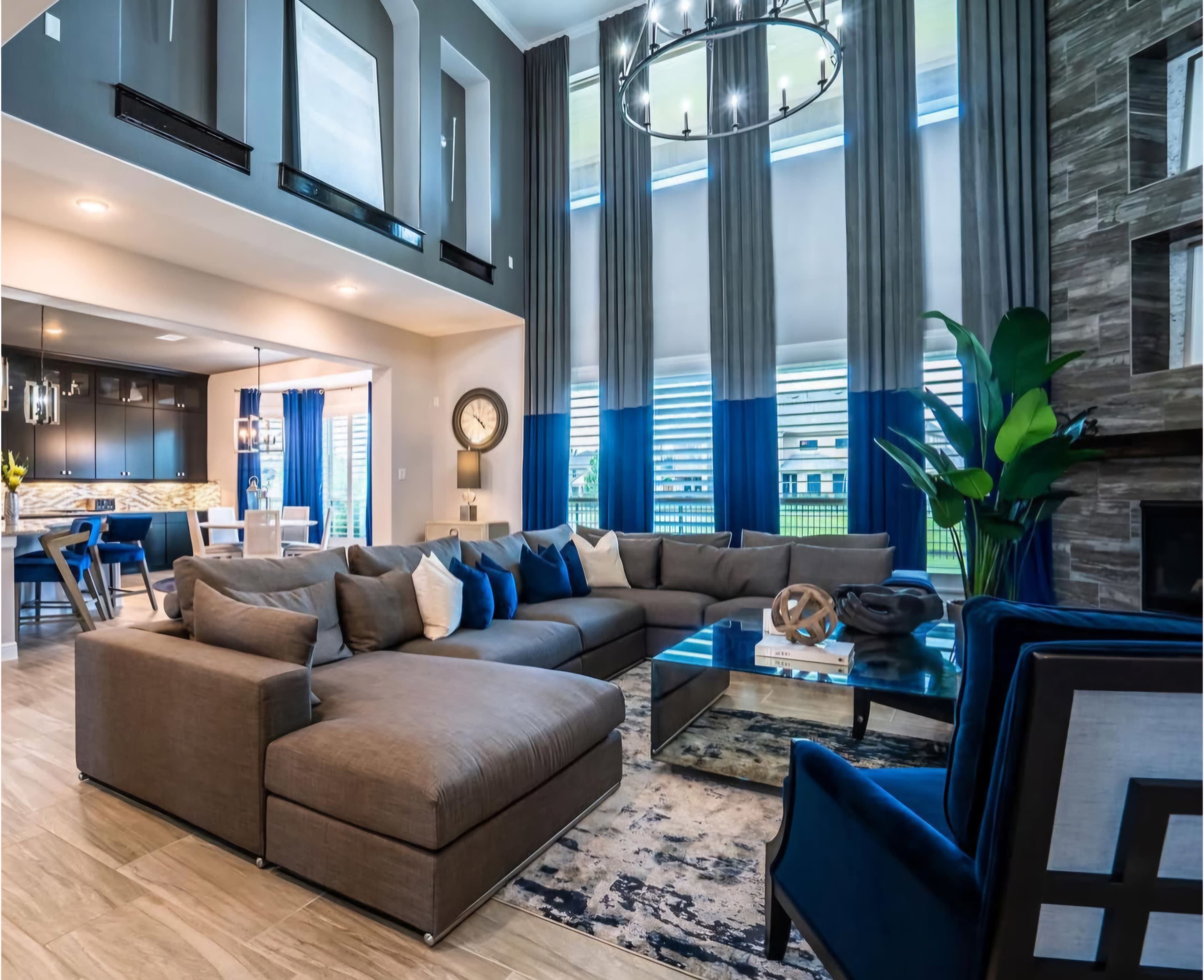 Modern Water View Home for Friendsgiving, Brunch & Holiday Content Shoots — 30 Min Setup Included! Image in Stillwater on Lake Houston, Houston, TX