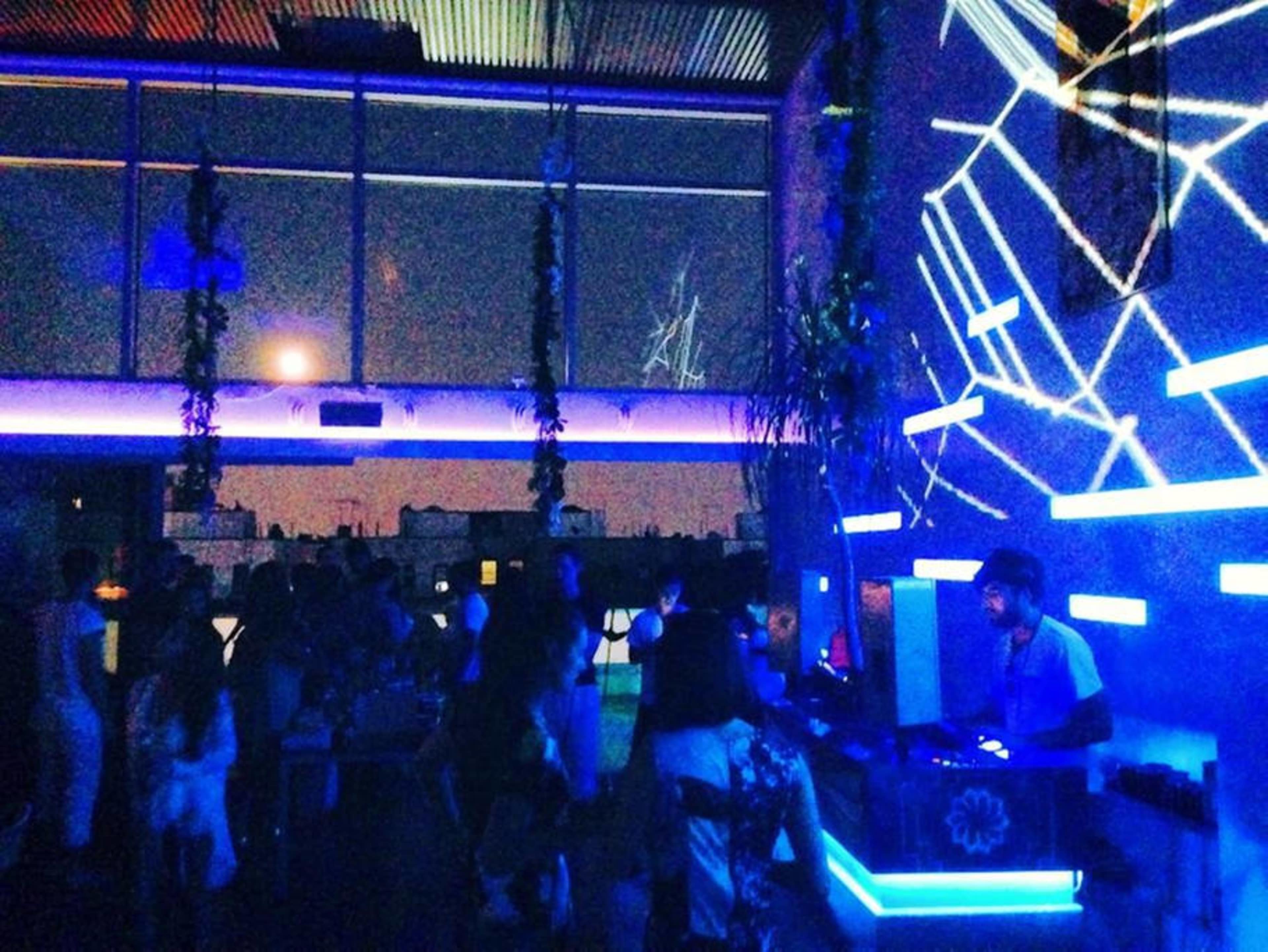 PentLoft w/ Hi-Fi Sound System & Lighting + 360 Roof City Views Image in Astoria, Astoria, NY
