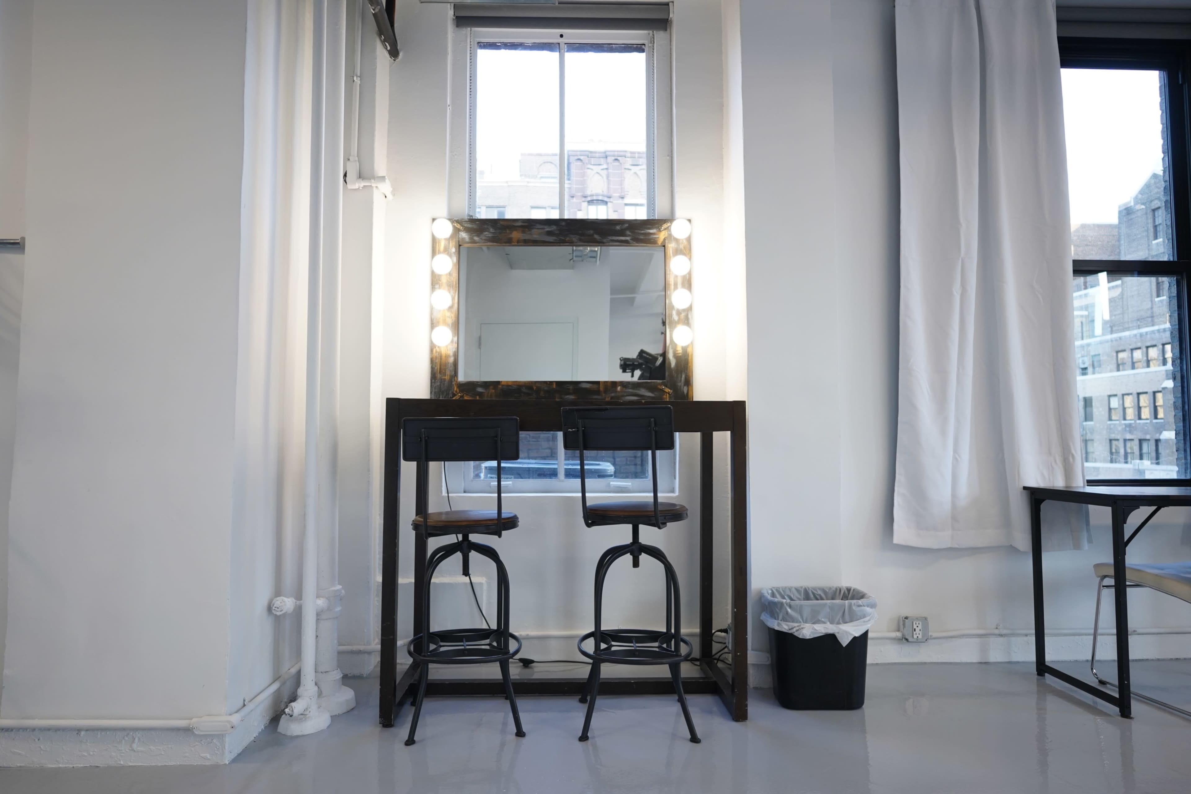 STUDIO WITH ICONIC CITY VIEWS Image in Midtown Manhattan, New York, NY