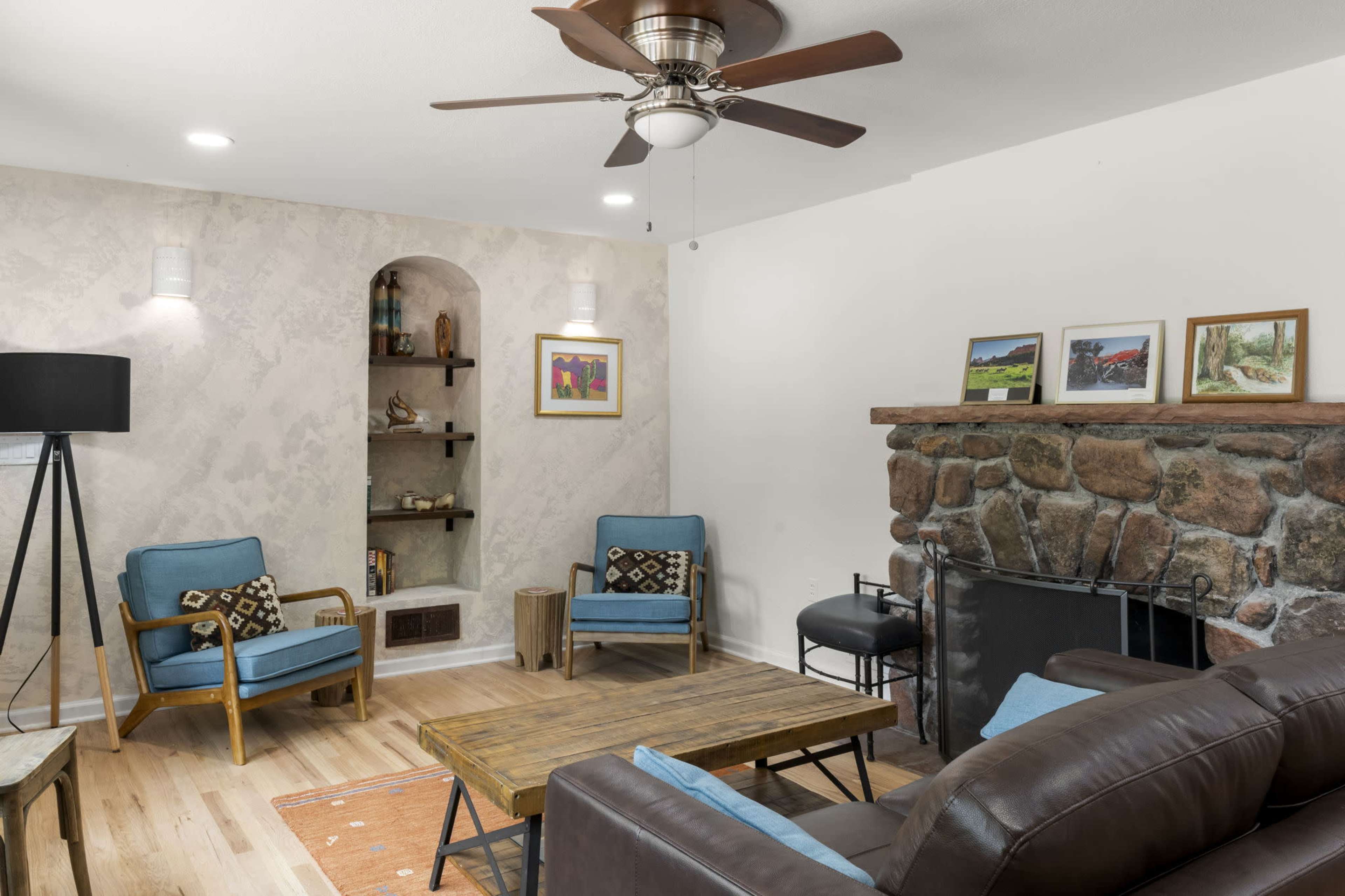 Private and cozy home on 3 acres with large entertaining area and kitchen Image in West Colorado Springs, MANITOU SPRINGS, CO