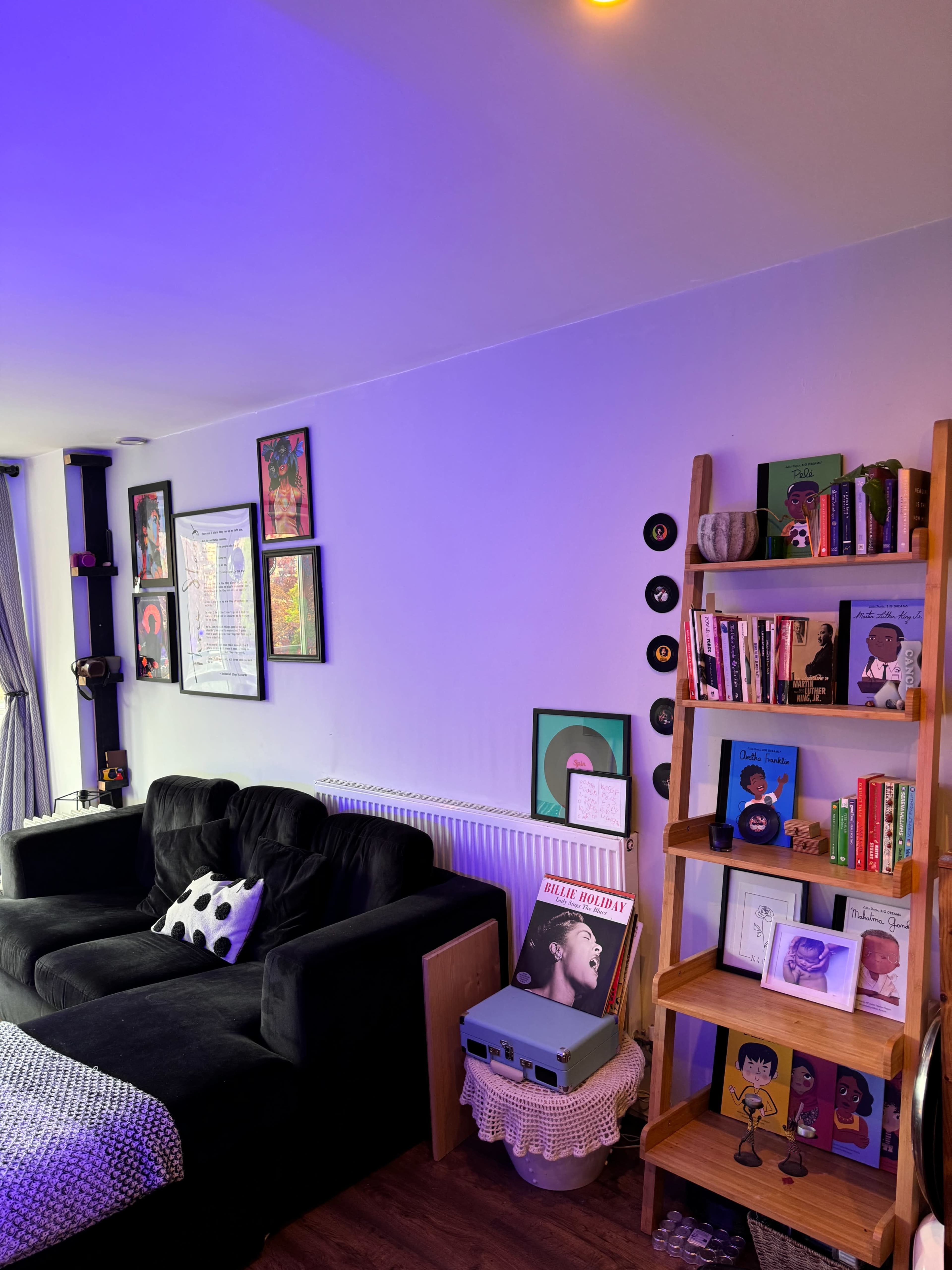 Stylish, Eclectic Apartment with Unique Artistic Design Image in Manchester, Manchester, ENG