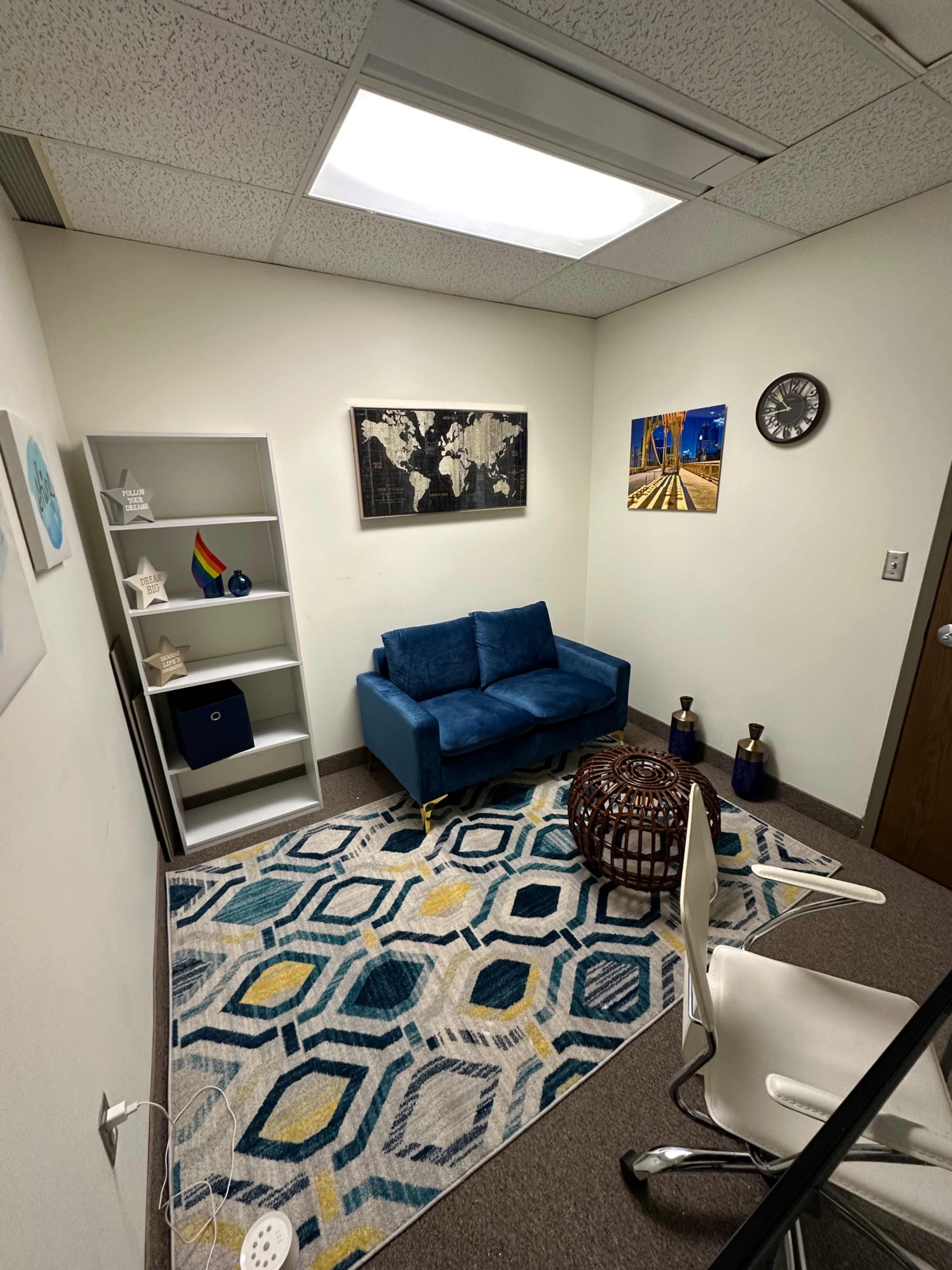 Minimalist, relaxed office space Image in Fairlawn, Fairlawn, OH