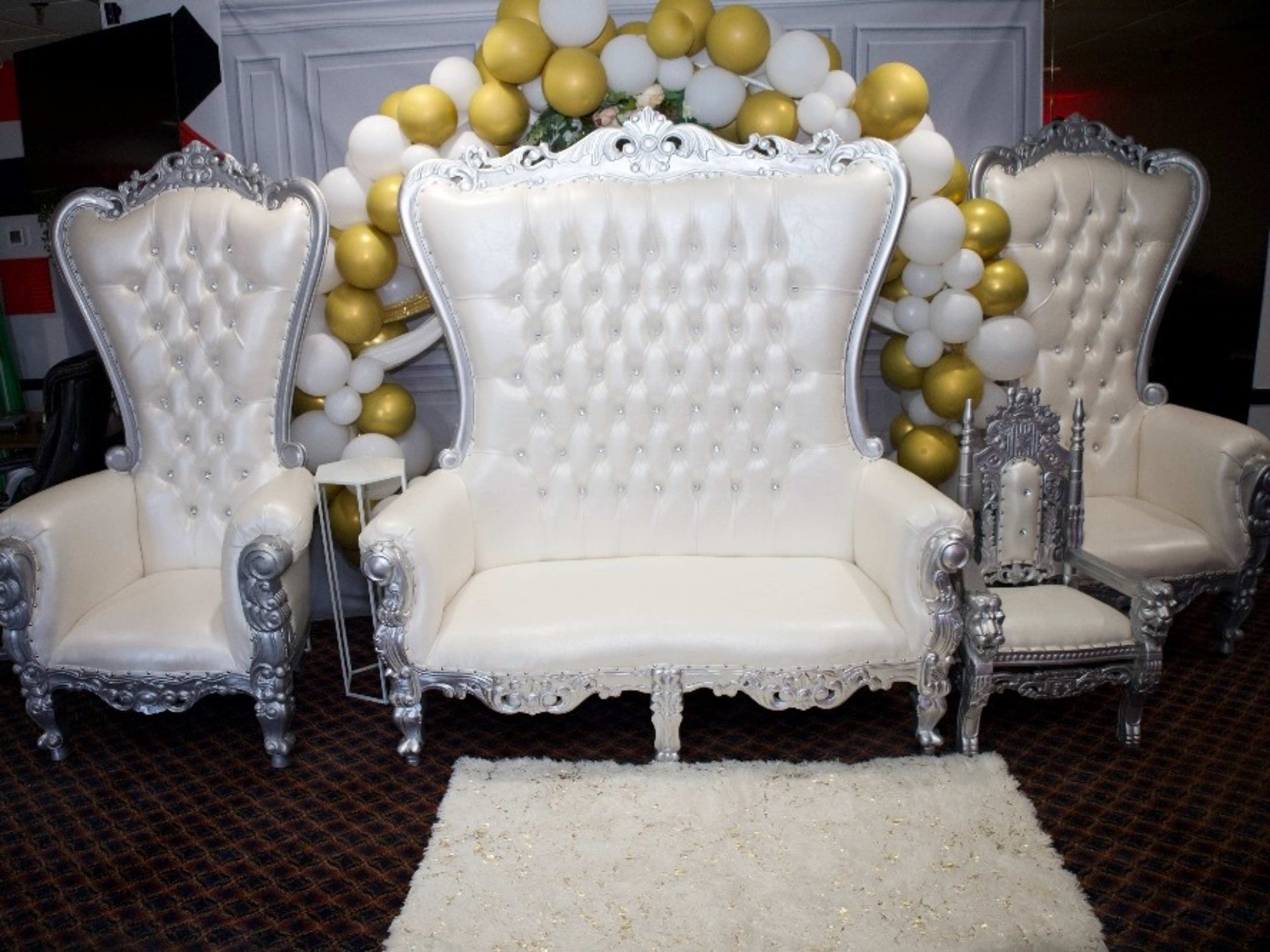 Throne Chair for rent