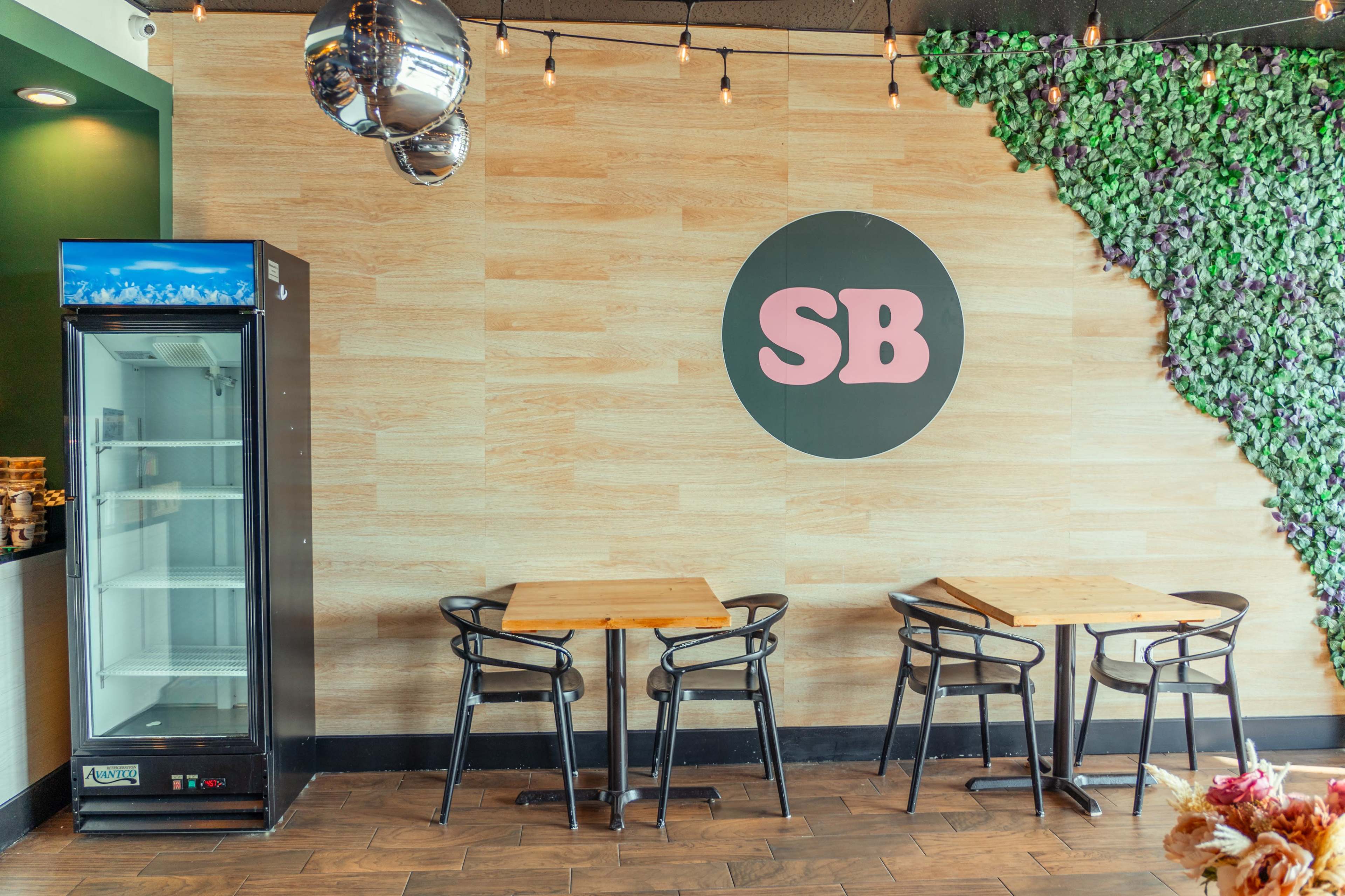 Cozy Coffee Shop-Style Venue | Perfect for Meetings, Small Gatherings & Creative Shoots Image in Ocoee, Ocoee, FL