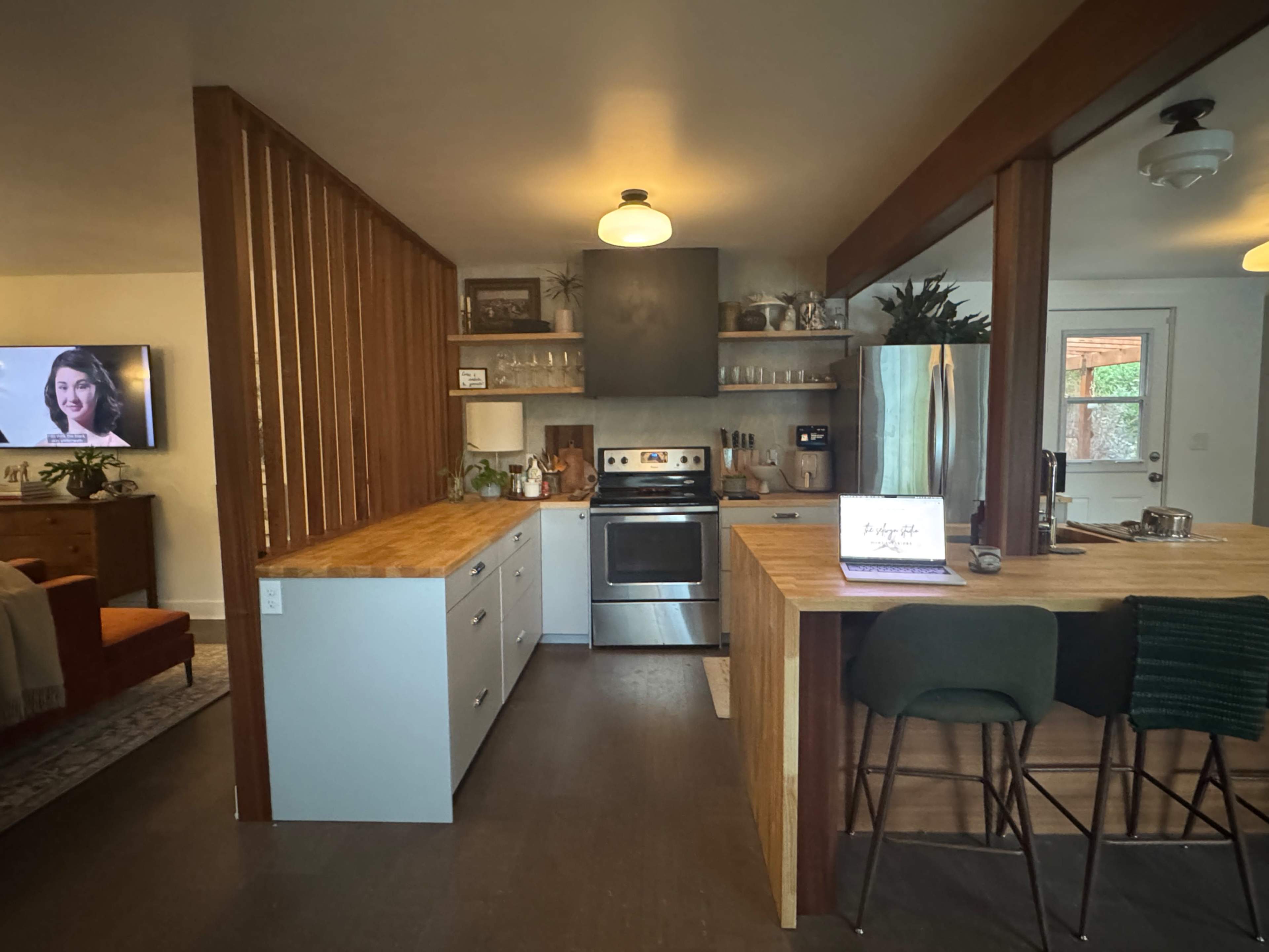 Mid - Century Bungalow Image in Southeast Portland, Portland, OR