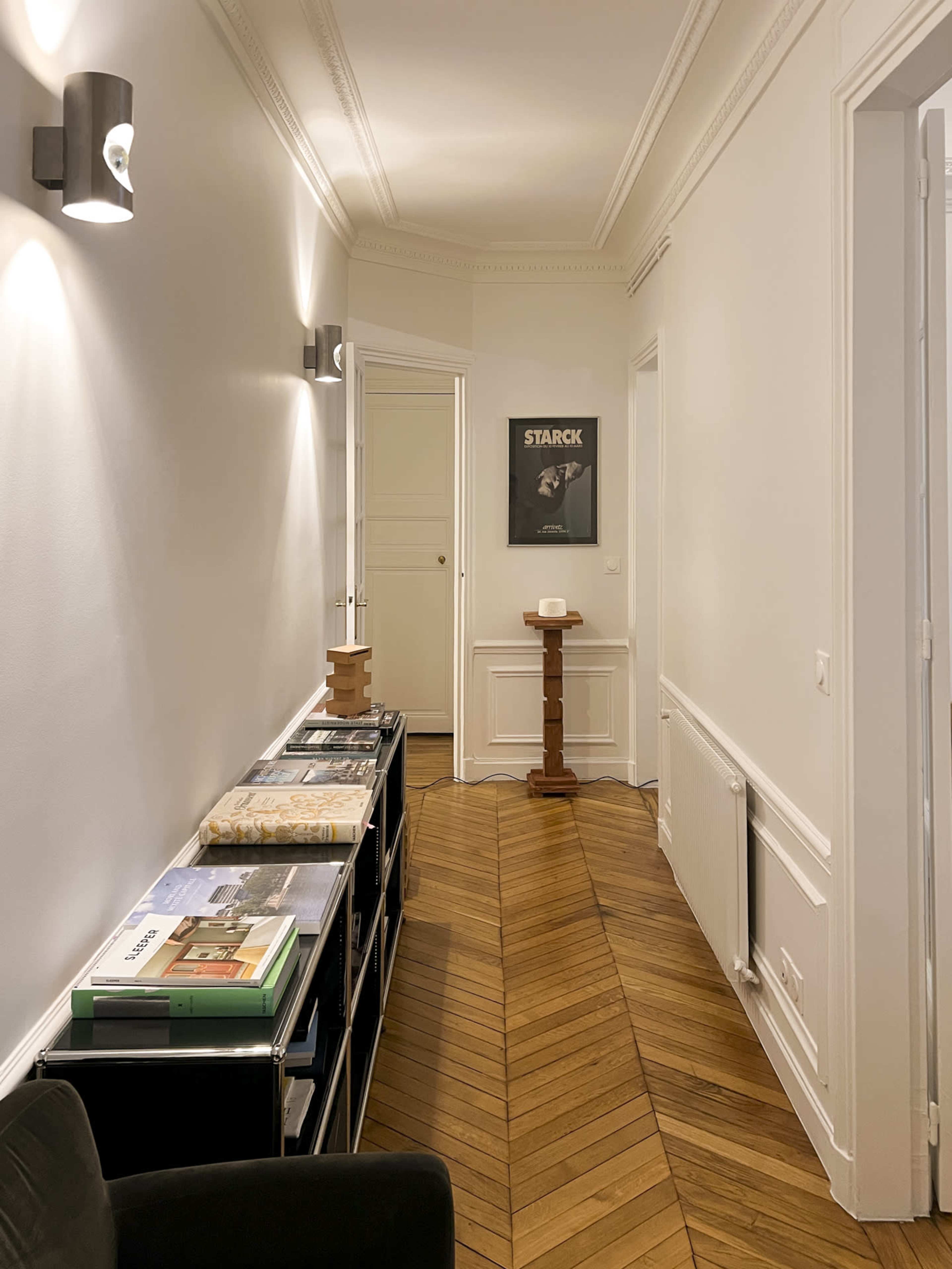 Bureaux dans appartement haussmannien Image dans Arts-et-Métiers, Paris, 