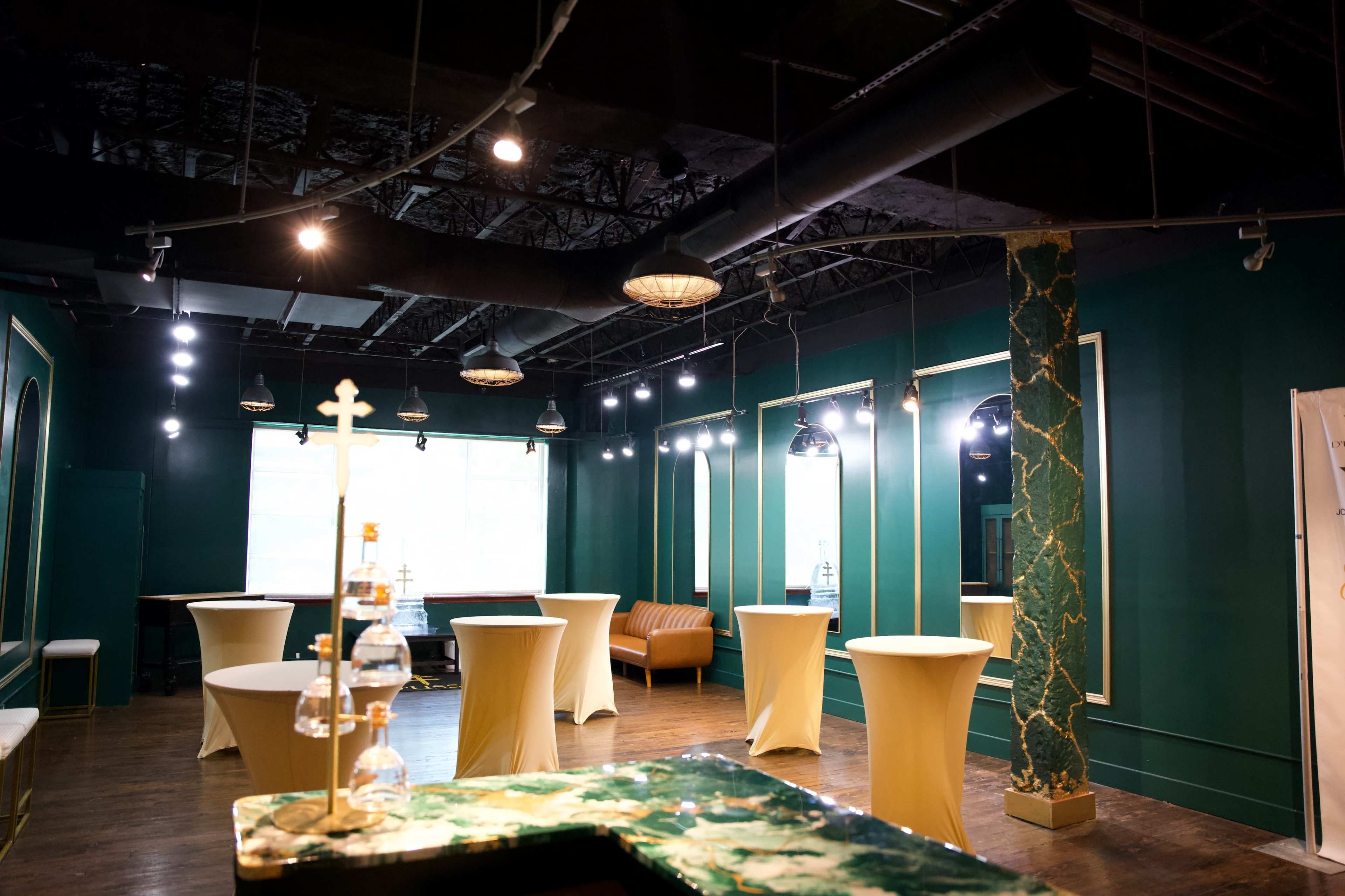 Luxury Downtown Creative Space With Ambient Lighting Image in Downtown, tampa, FL