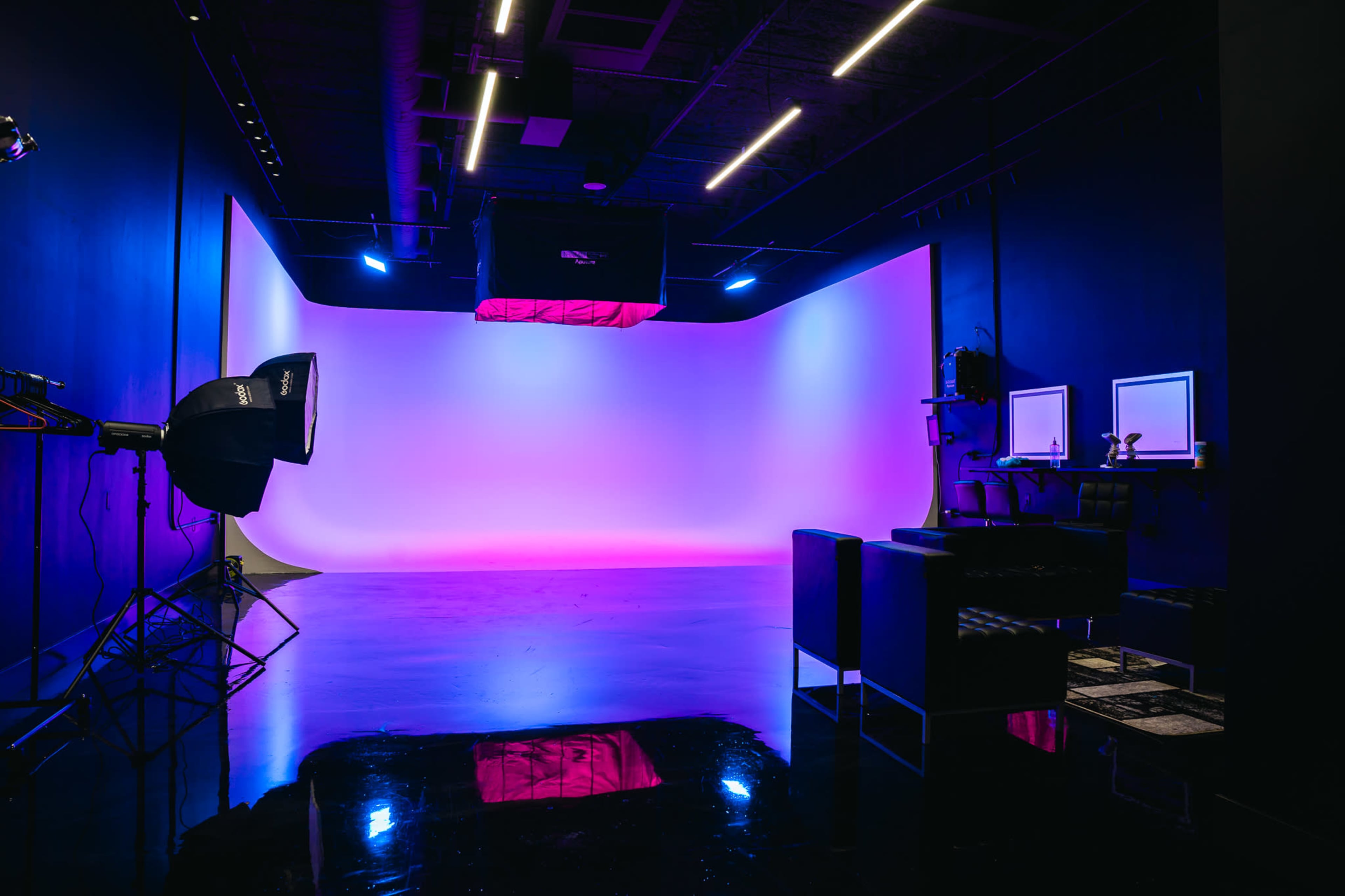 Mesa High End Production Studio w/ Cyc Wall Image in Mesa, Mesa, AZ