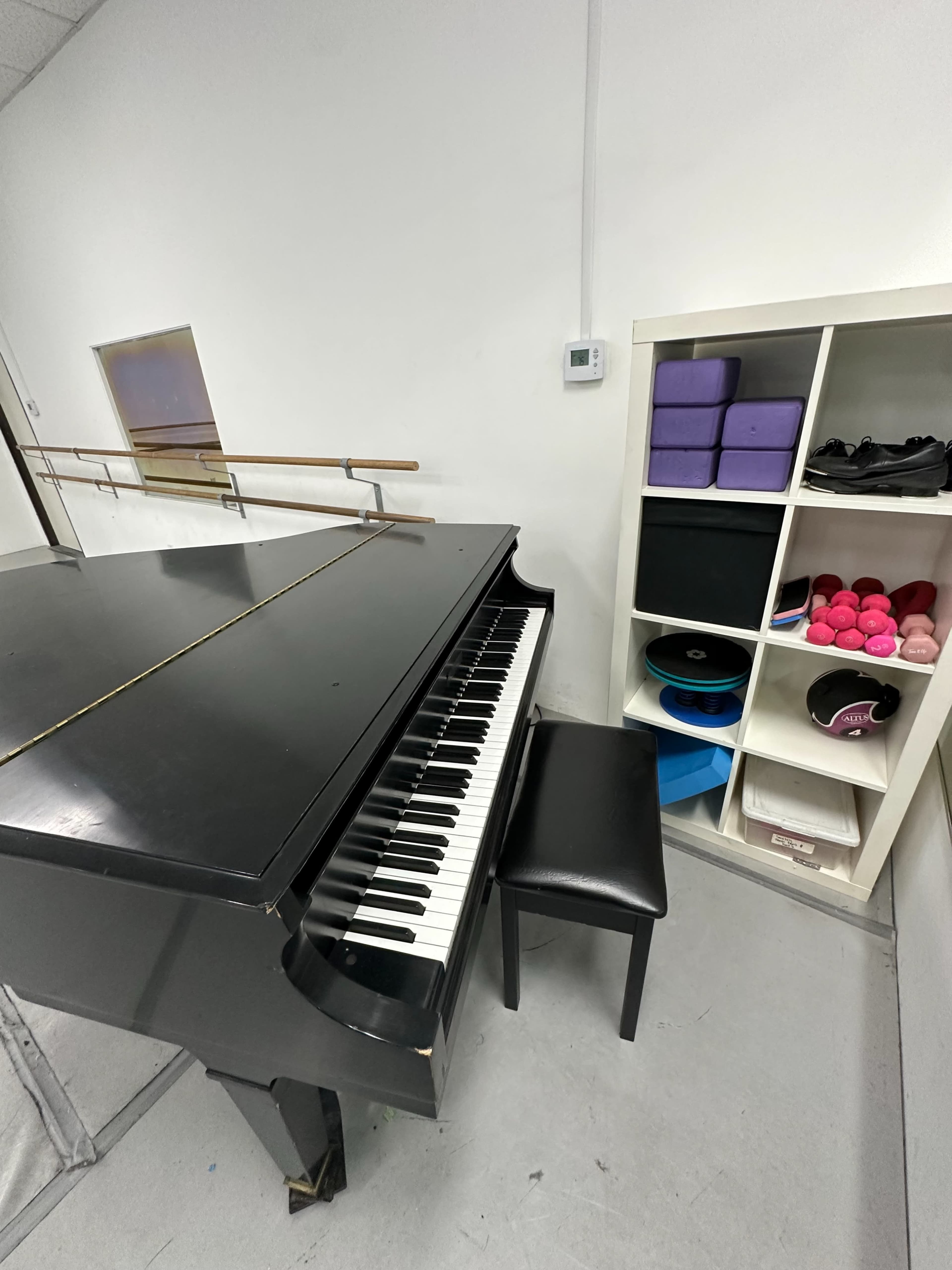 Spacious Dance Studio in West LA Image in West Los Angeles, Los Angeles, CA