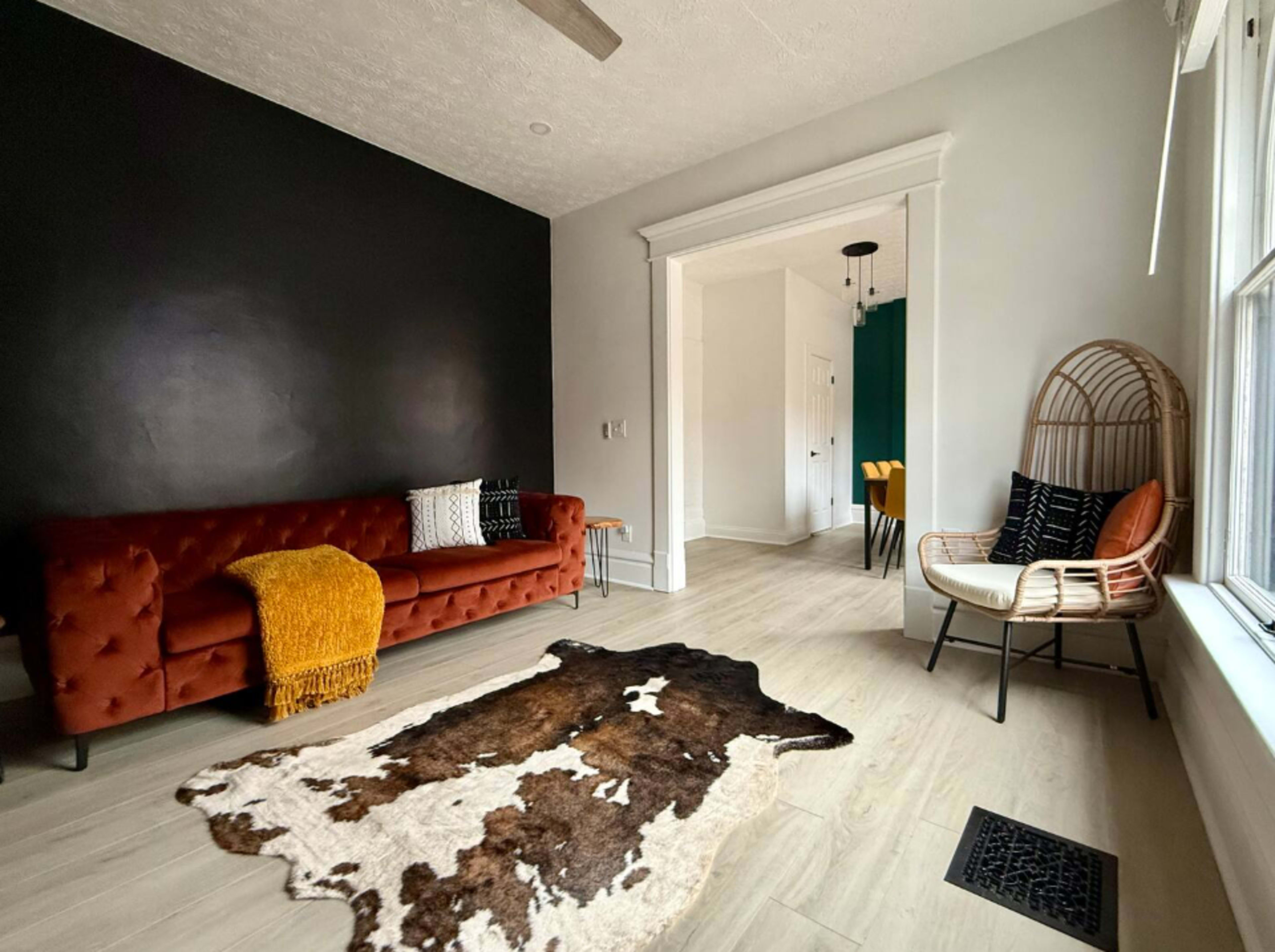 Casa Dream🌿🐯 Convention - King Bed - Short North - Free Parking Image in Victorian Village, Columbus, OH