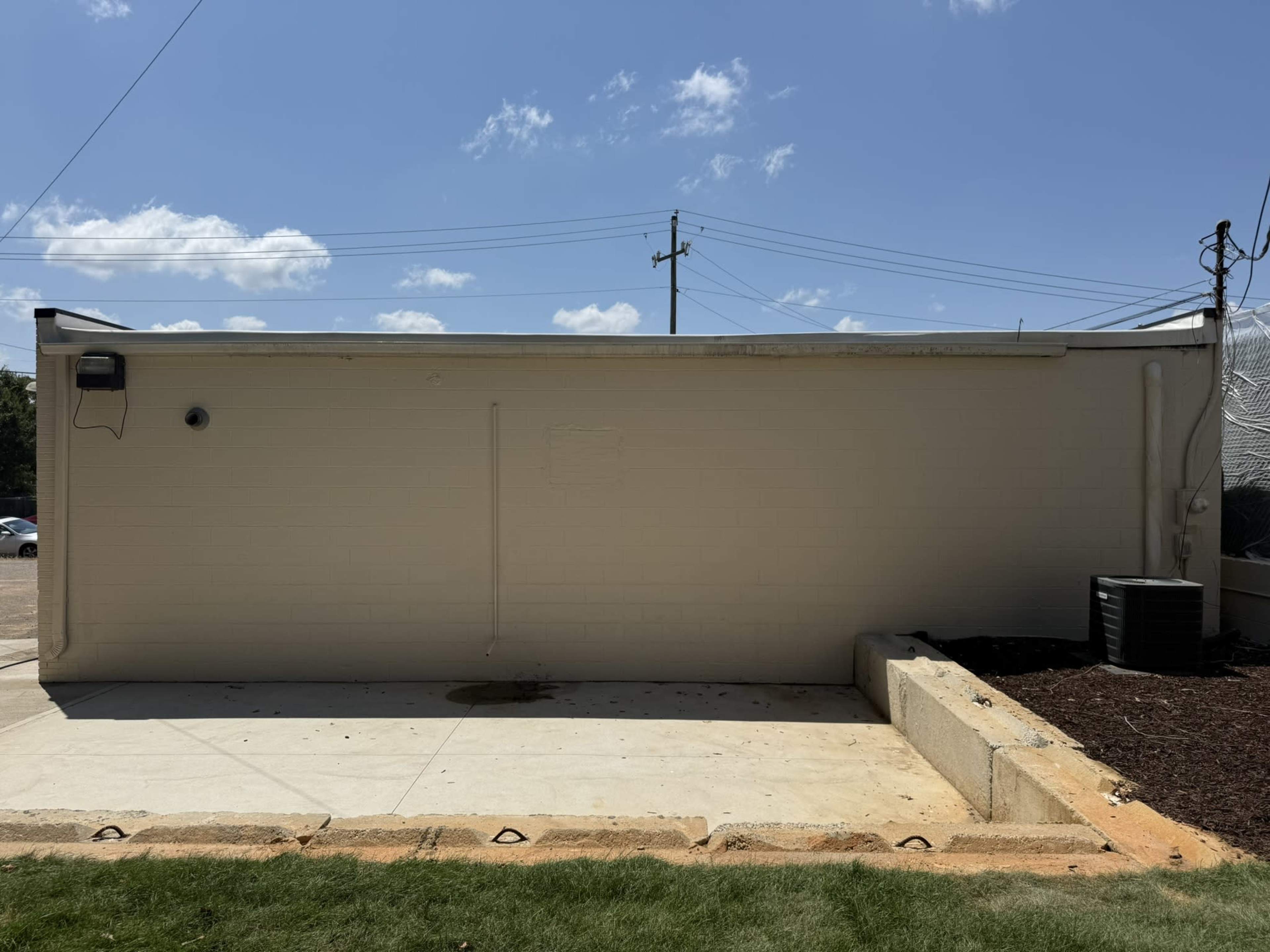 Semi-Private Studio w/ Lawn & Patio – Perfect for Shoots & Meetings; Five Points Raleigh Image in Raleigh, Raleigh, NC