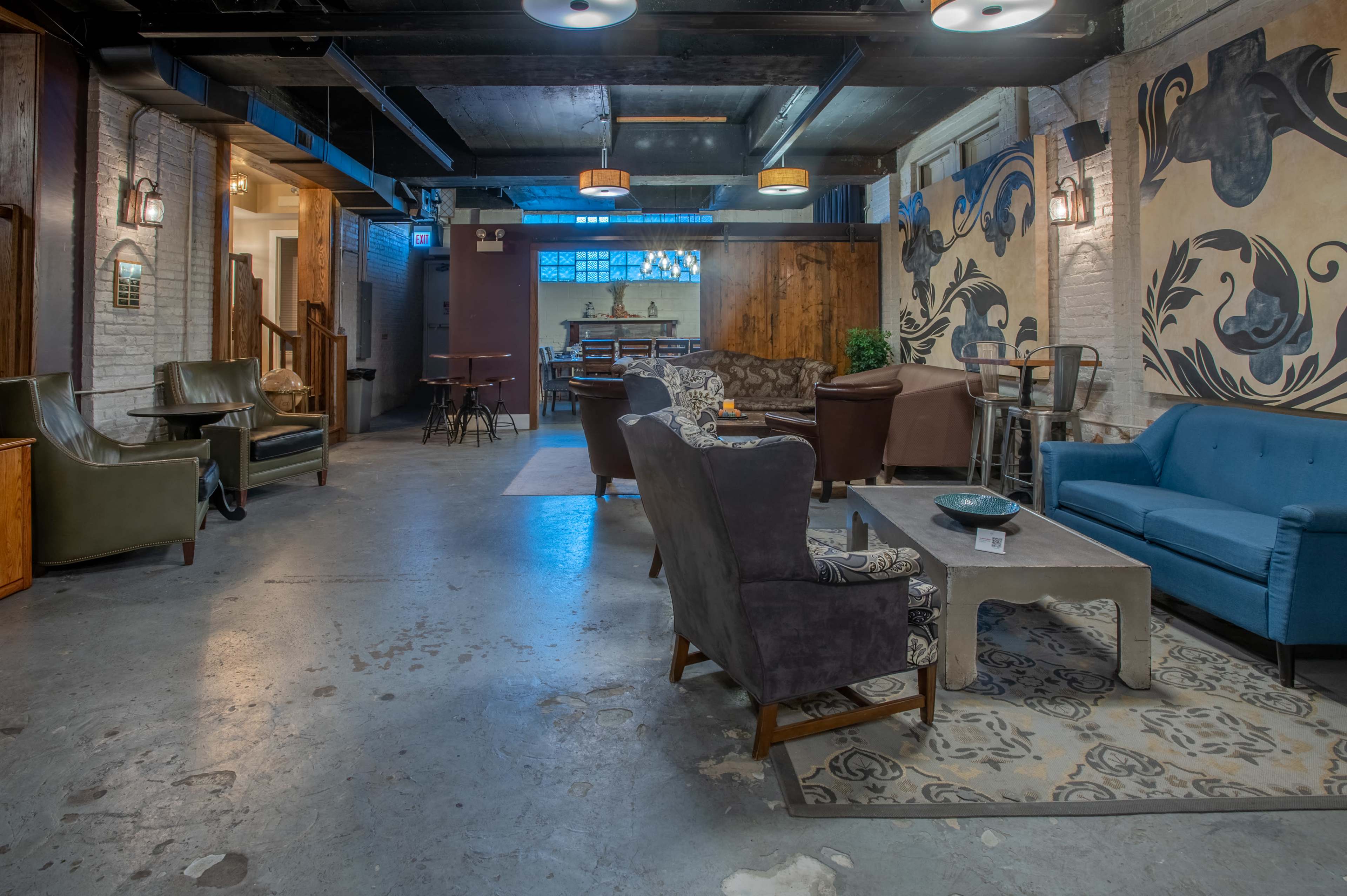 Lincoln Park Private Room in beautiful loft space Image in Lincoln Park, Chicago, IL