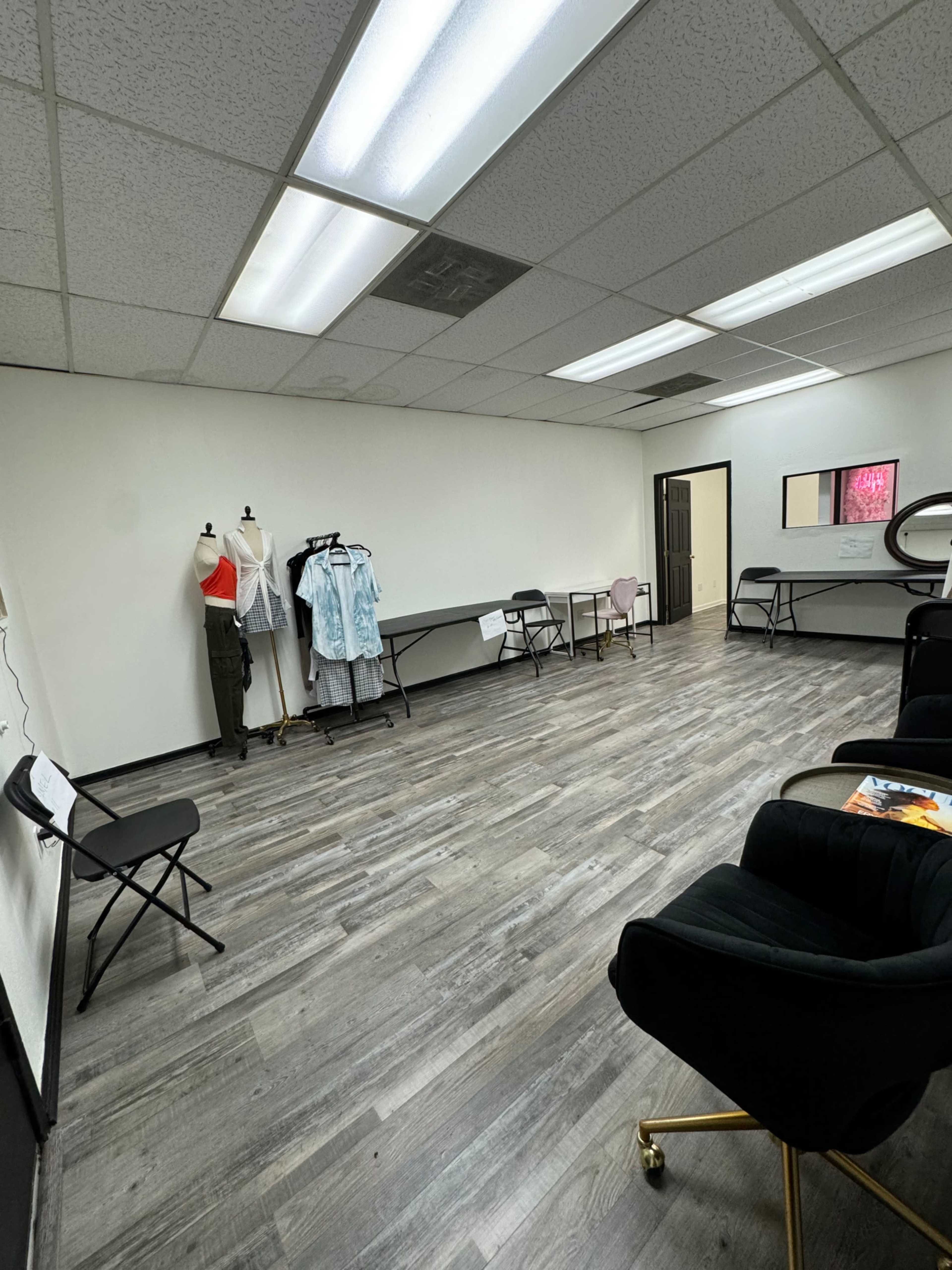 Studio for all purposes Image in Bellflower, Bellflower, CA