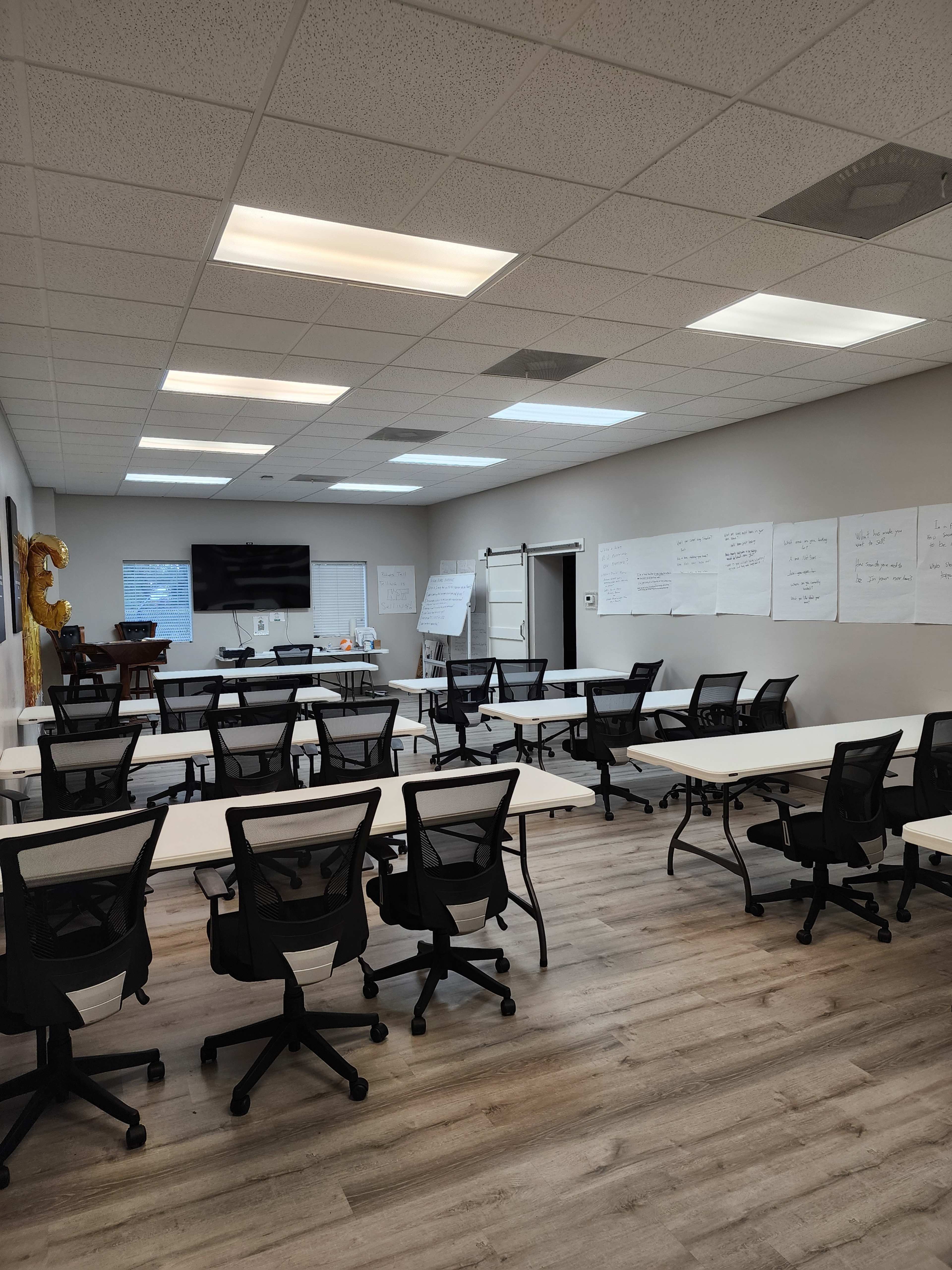 Large training and conference room Image in Ocala, Ocala, FL