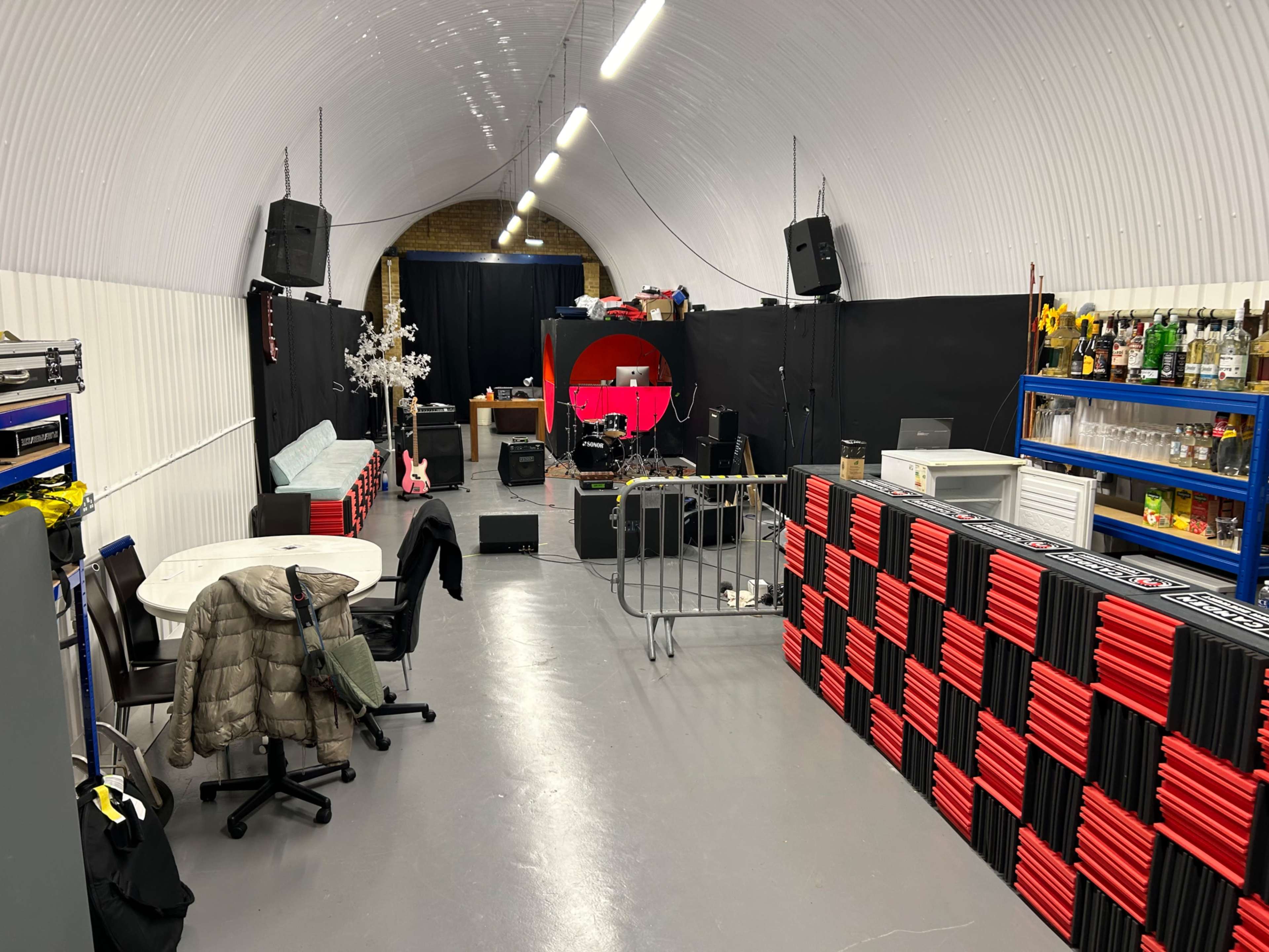 Spacious Industrial Multipurpose Creative Railway Arch Image in Deptford, London, ENG