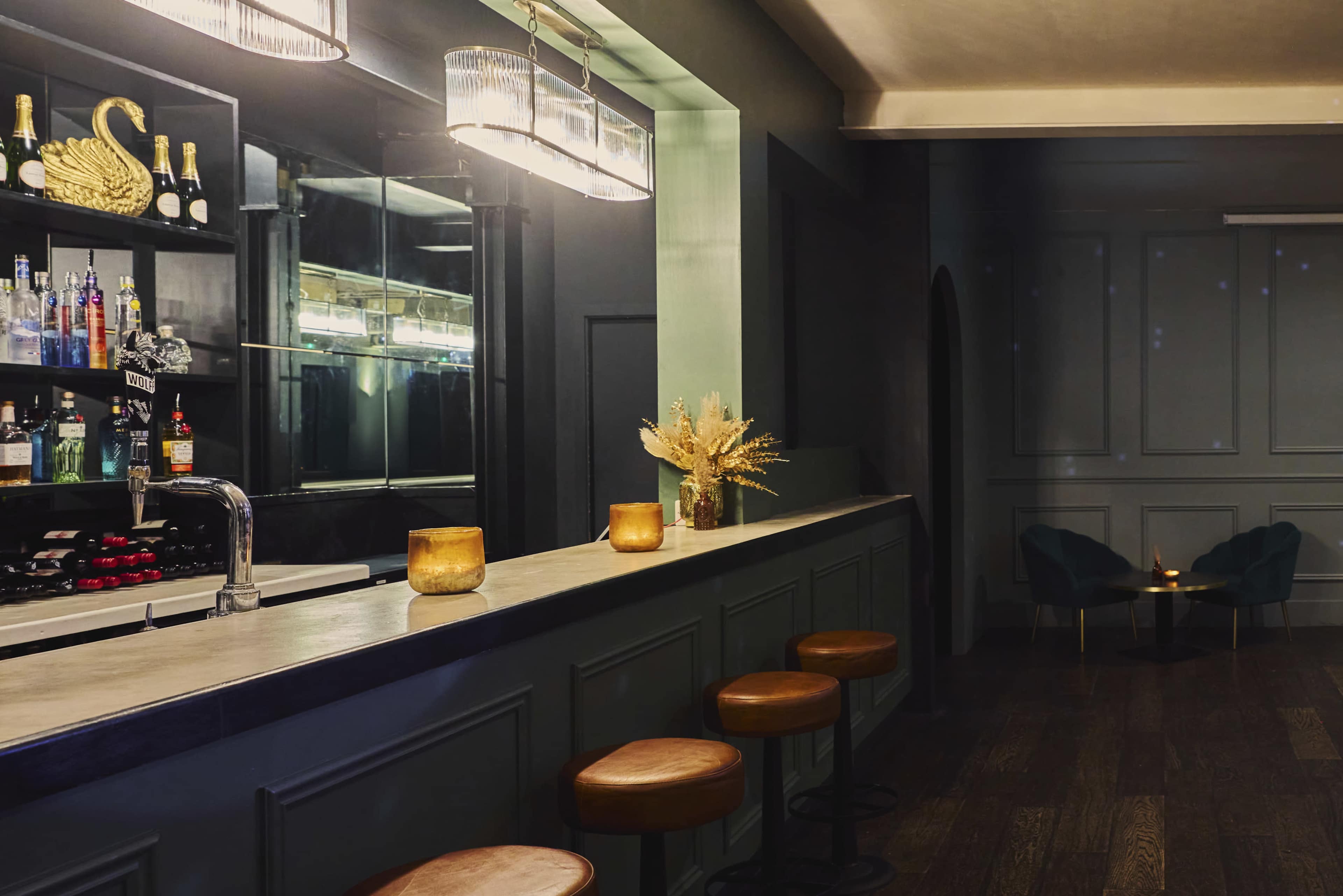 600 capacity, multistory venue, with 5 function rooms Image in Balham, LONDON, ENG