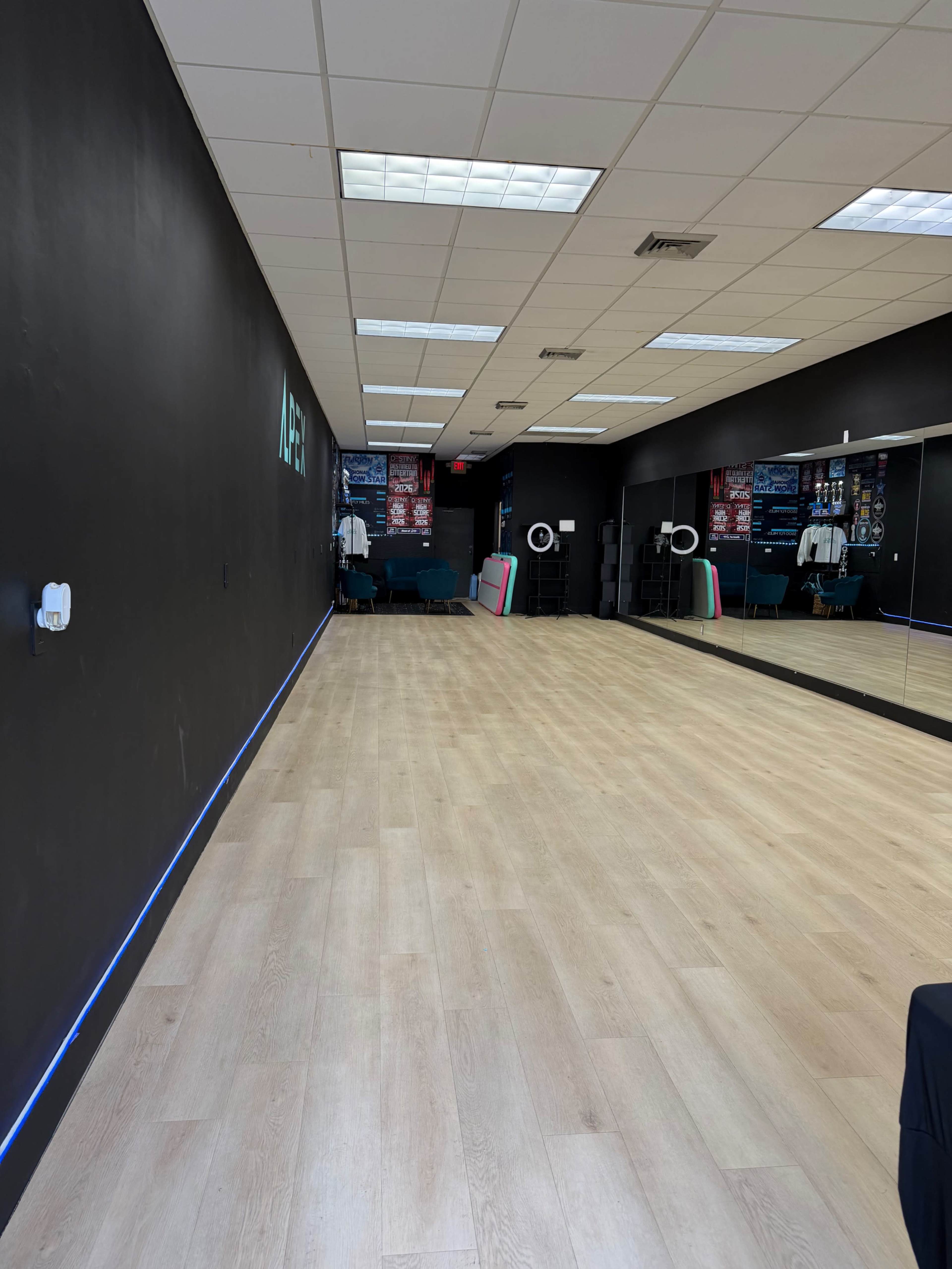 Dance Studio with Mirrors & Natural Light | Content Shoots, Rehearsals, Events, Yoga, Pilates| Lyons Plaza Image in Coconut Creek, Coconut Creek, FL