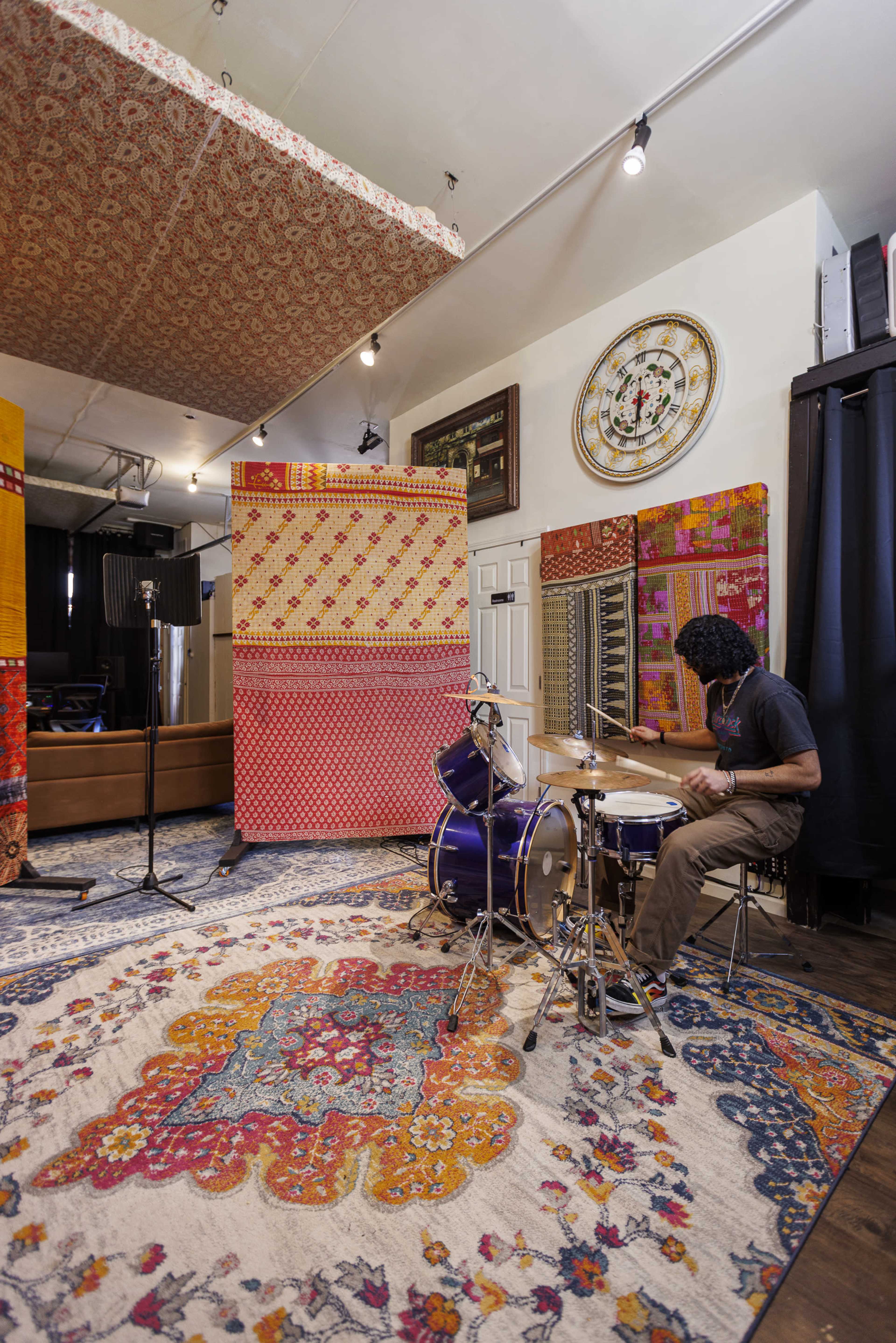 Lakeview Sound-Treated Recording Studio Image in Lake View, Chicago, IL