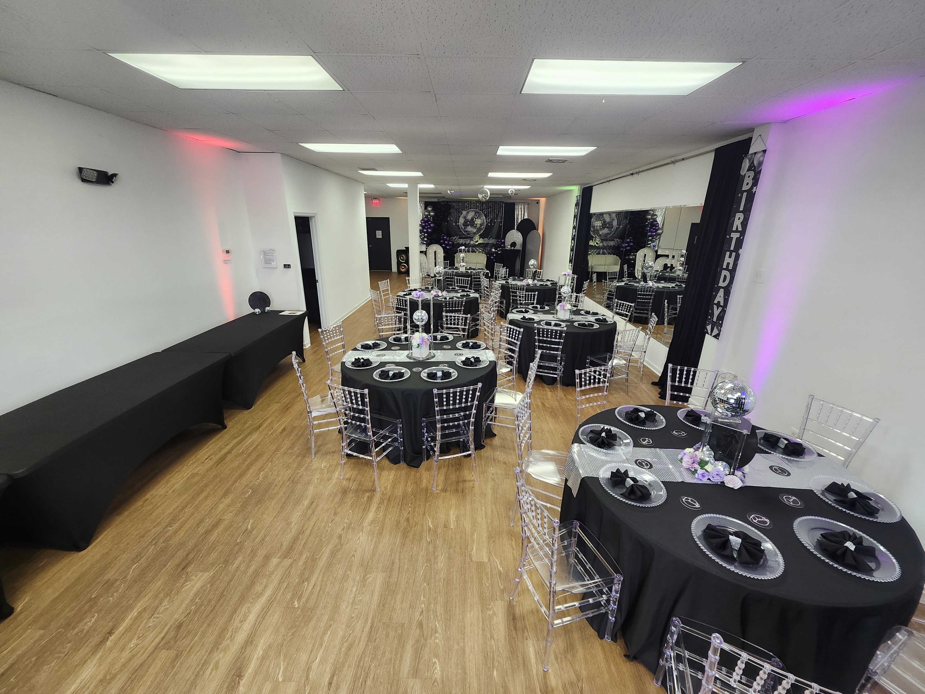 Chic & Versatile Event Space for Parties, Showers, Weddings & More Image in Oakhurst, Savannah, GA