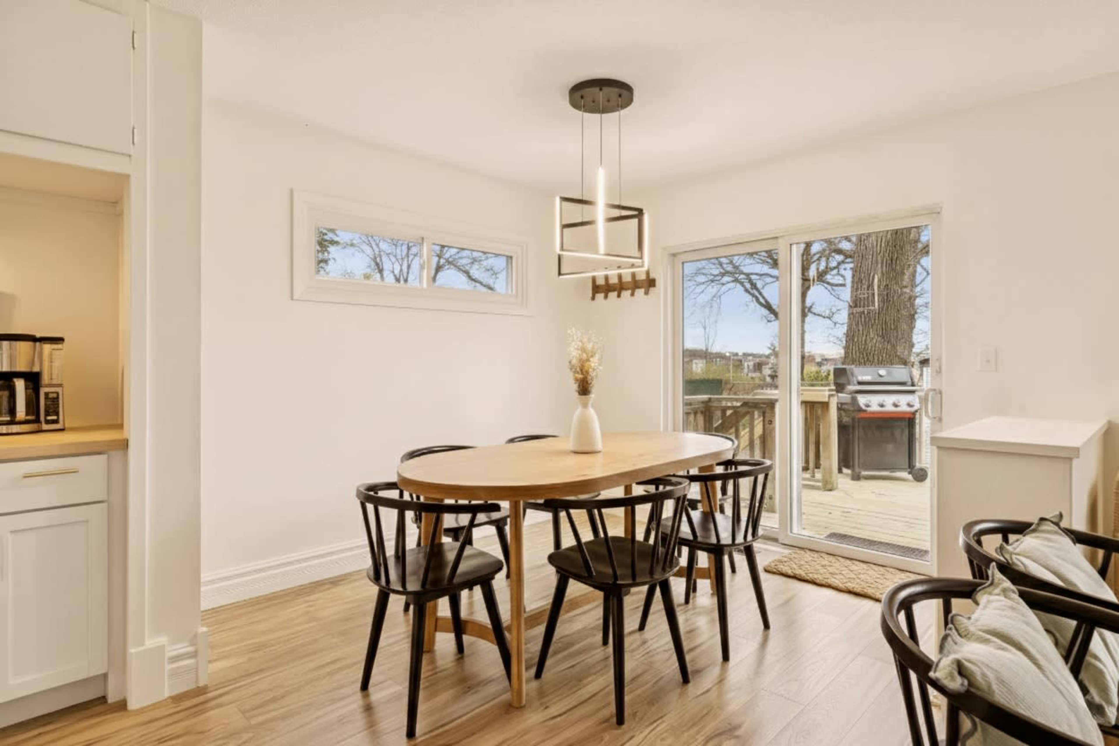 Quiet neighborhood Victorian home with sweeping views of downtown Saint Paul Image in Riverview, Saint Paul, MN