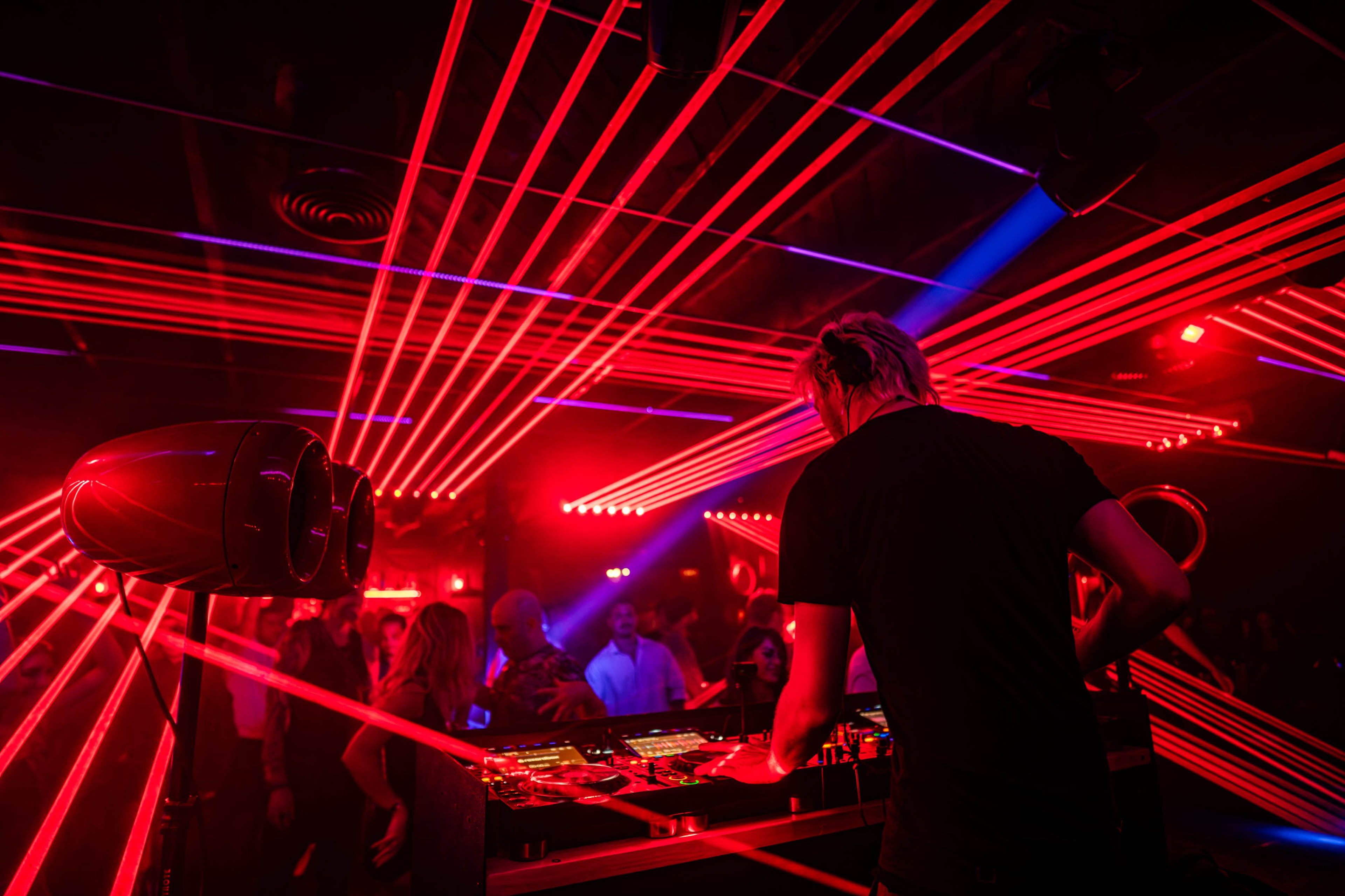Night Club w/ Bar, Sound system, Lighting, Outdoor, Patio Image in Sun Valley, North Hollywood, CA