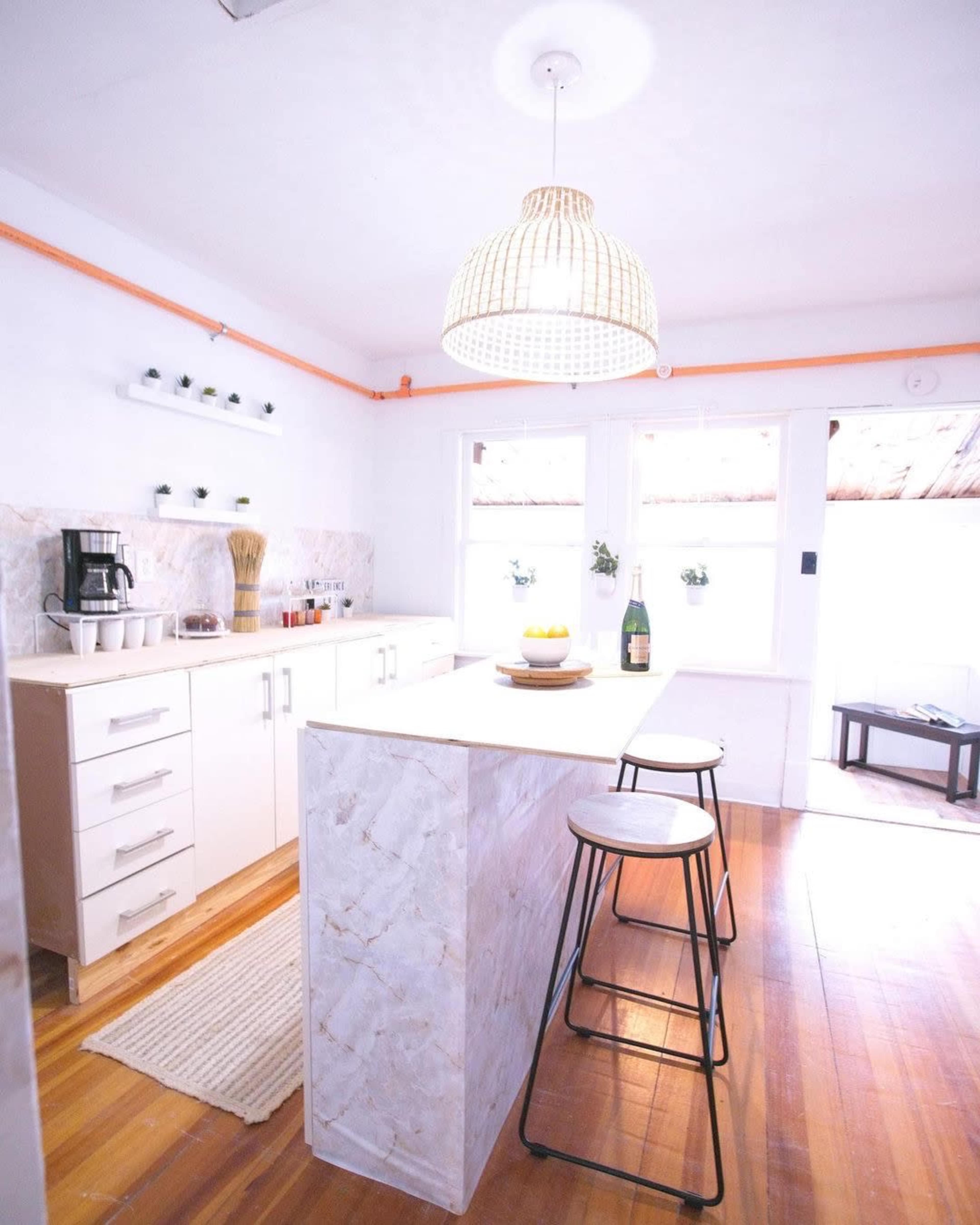 The Urban Cabin Loft for Podcasting & Photography Image in Thornton Township, Homewood, IL