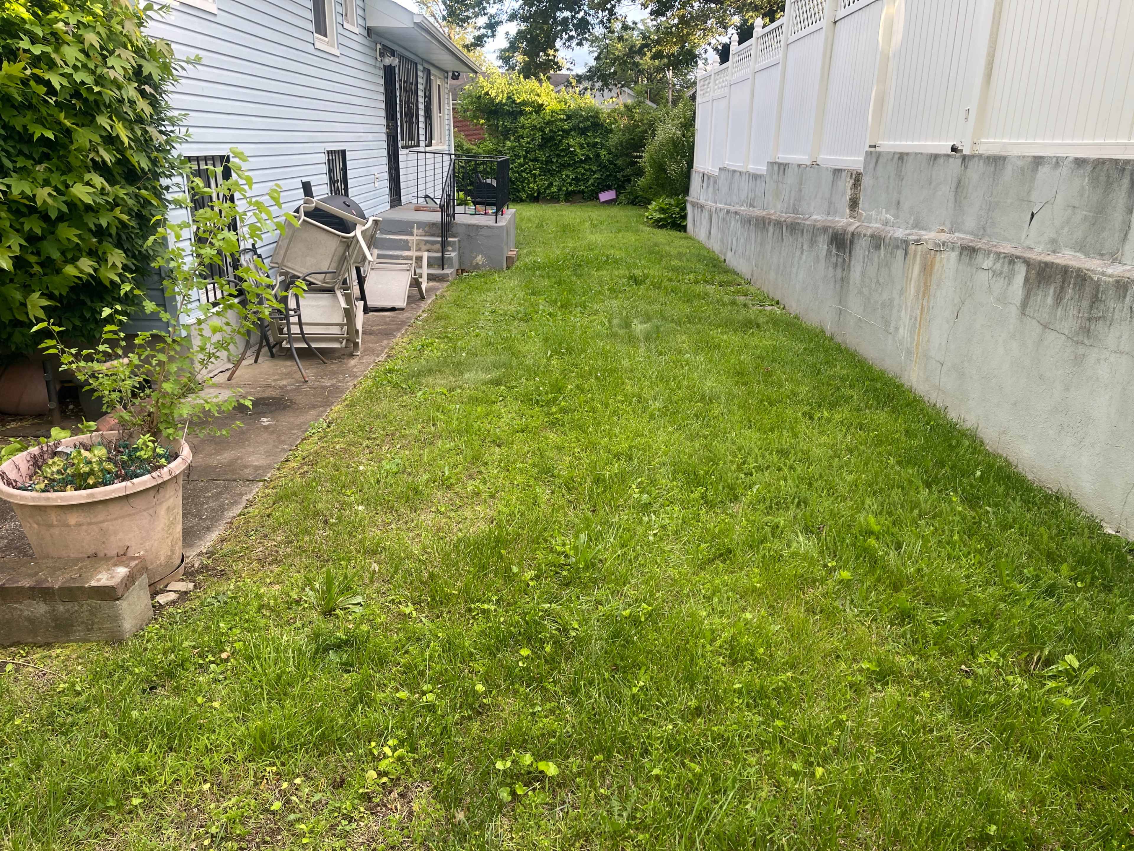 Large Front and Back yard Space Image in Park Hill, Yonkers, NY