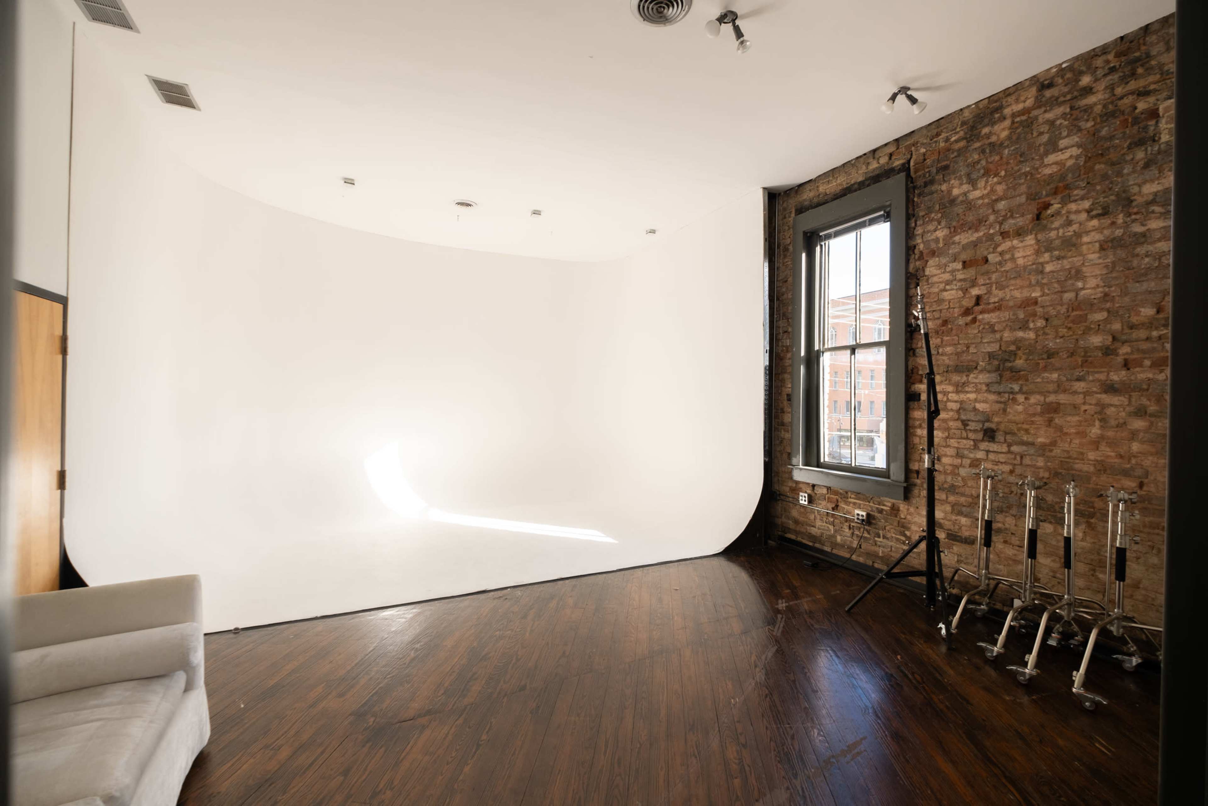 Central Dallas Cyclorama Wall Image in Deep Ellum, Dallas, TX