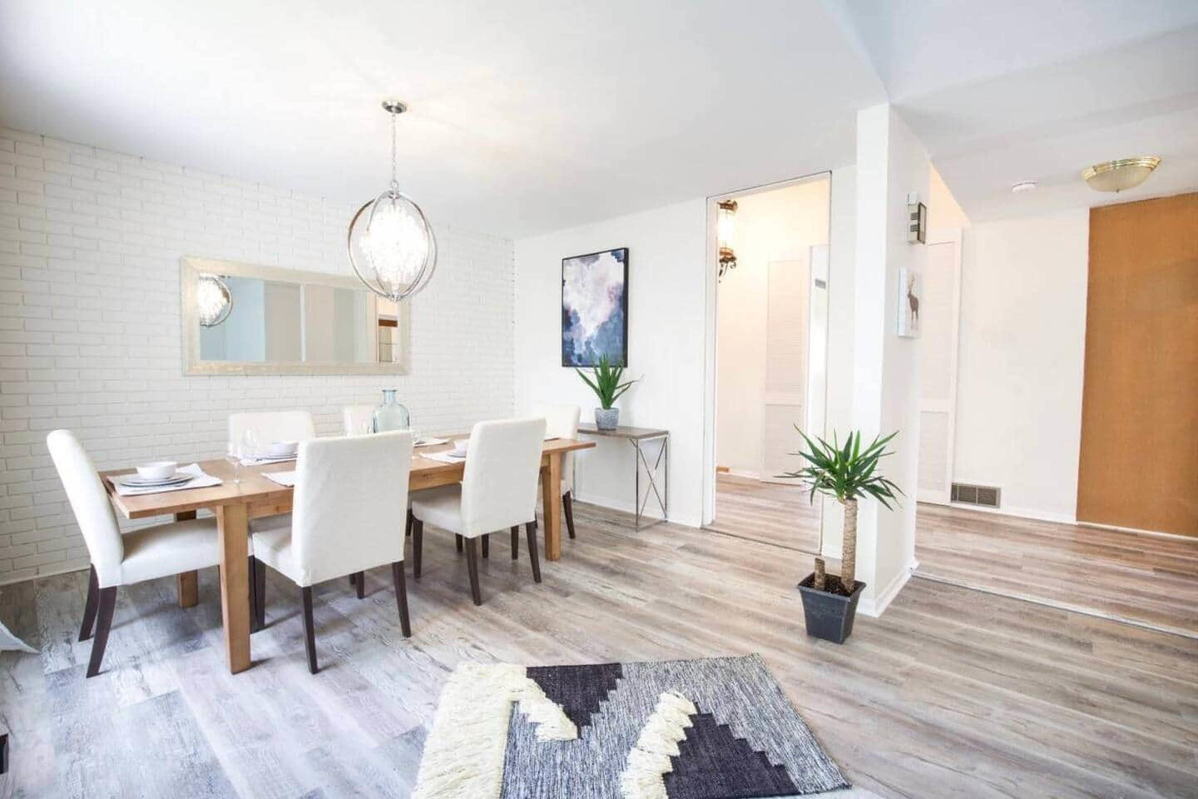 Family & Corporate Stay Home Image in Clanton Park, Toronto, ON