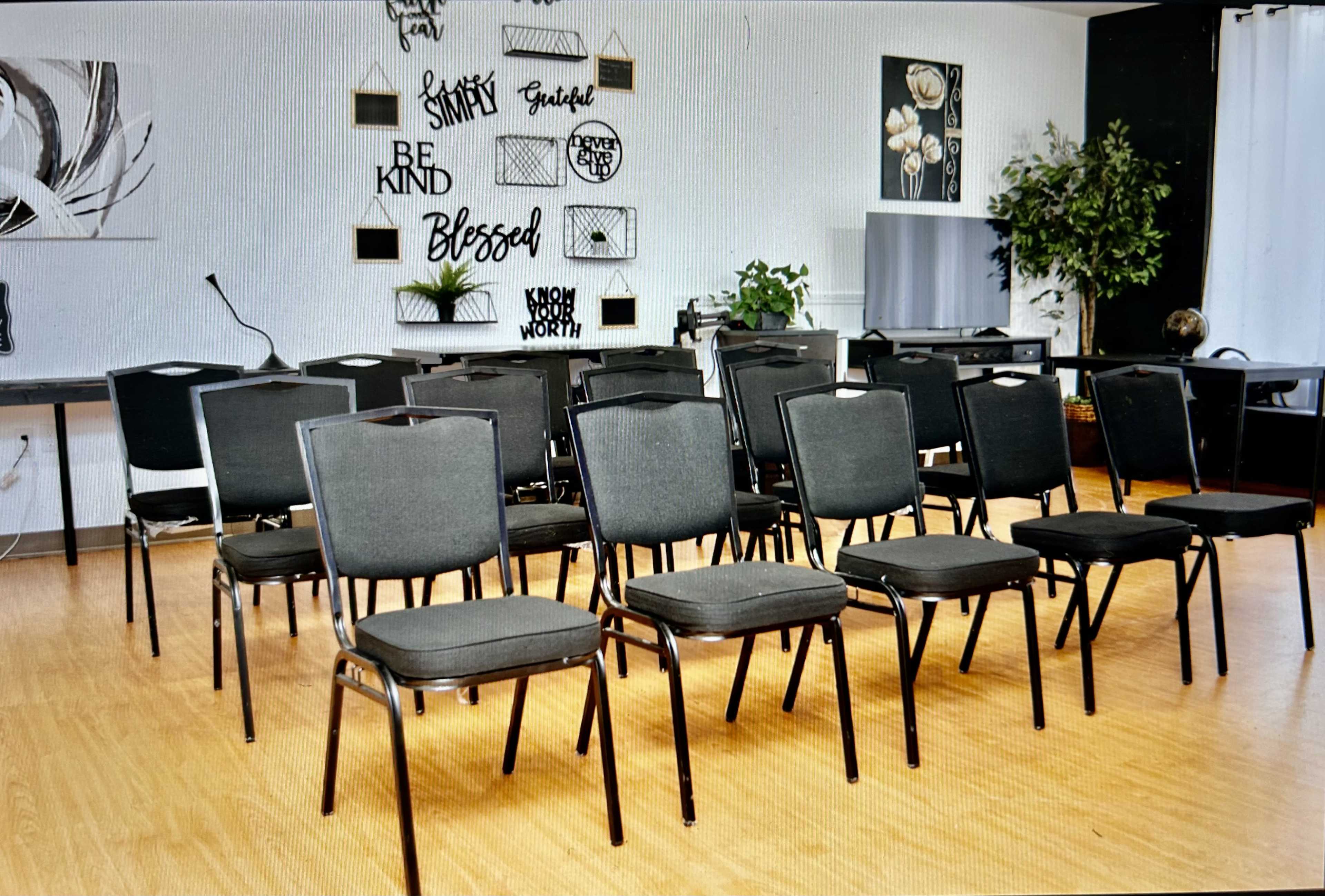 Versatile Studio for Workshops, Classes & Small Events Charlotte Image in Derita / Statesville, Charlotte, NC