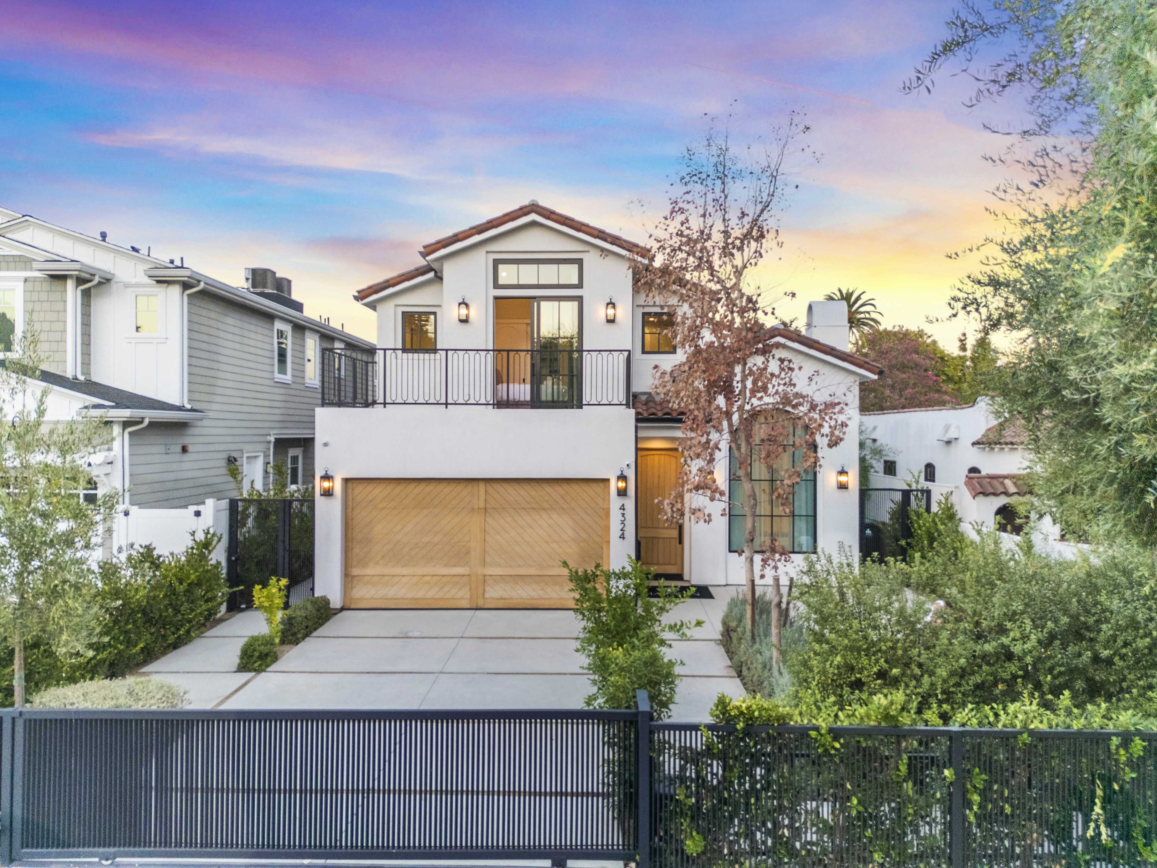 VILLA CAMELIA LUXE VILLA DREAMY POOL OASIS Image in Studio City, Los Angeles, CA