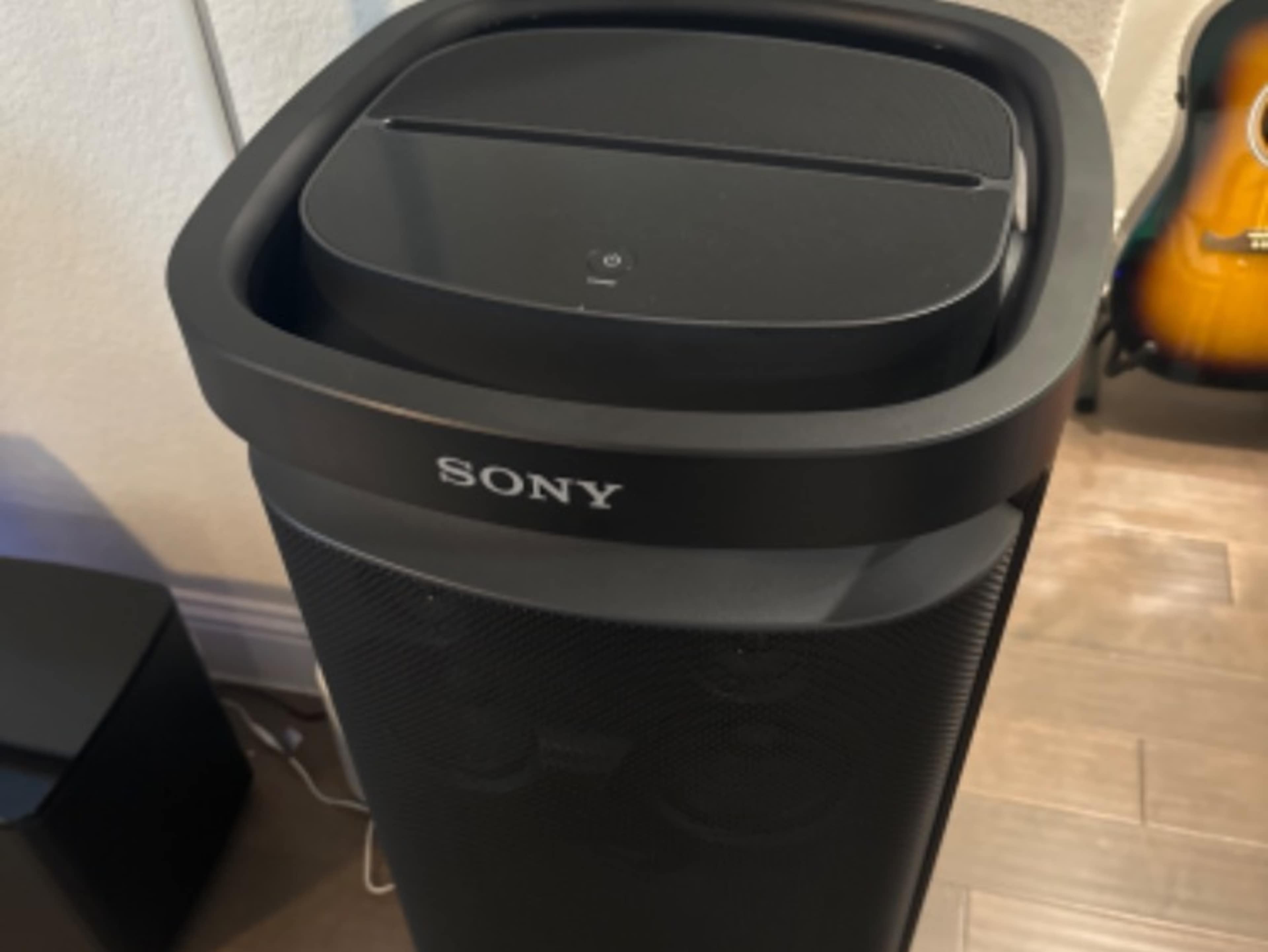 Portable Sony speakers with guitar plug and microp