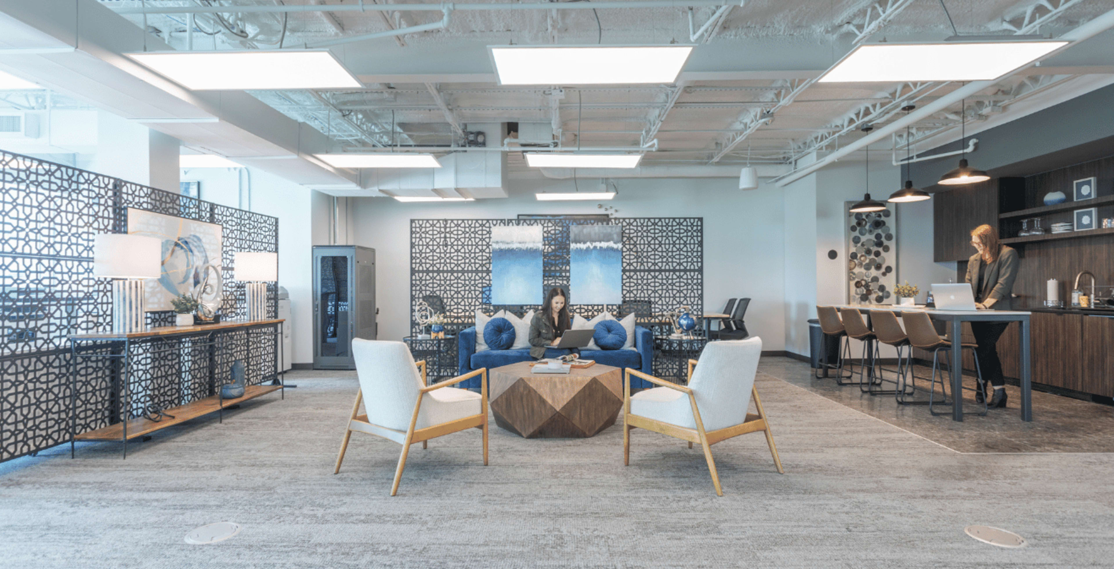 Huddle Room for 4 Image in Downtown West, Minneapolis, MN