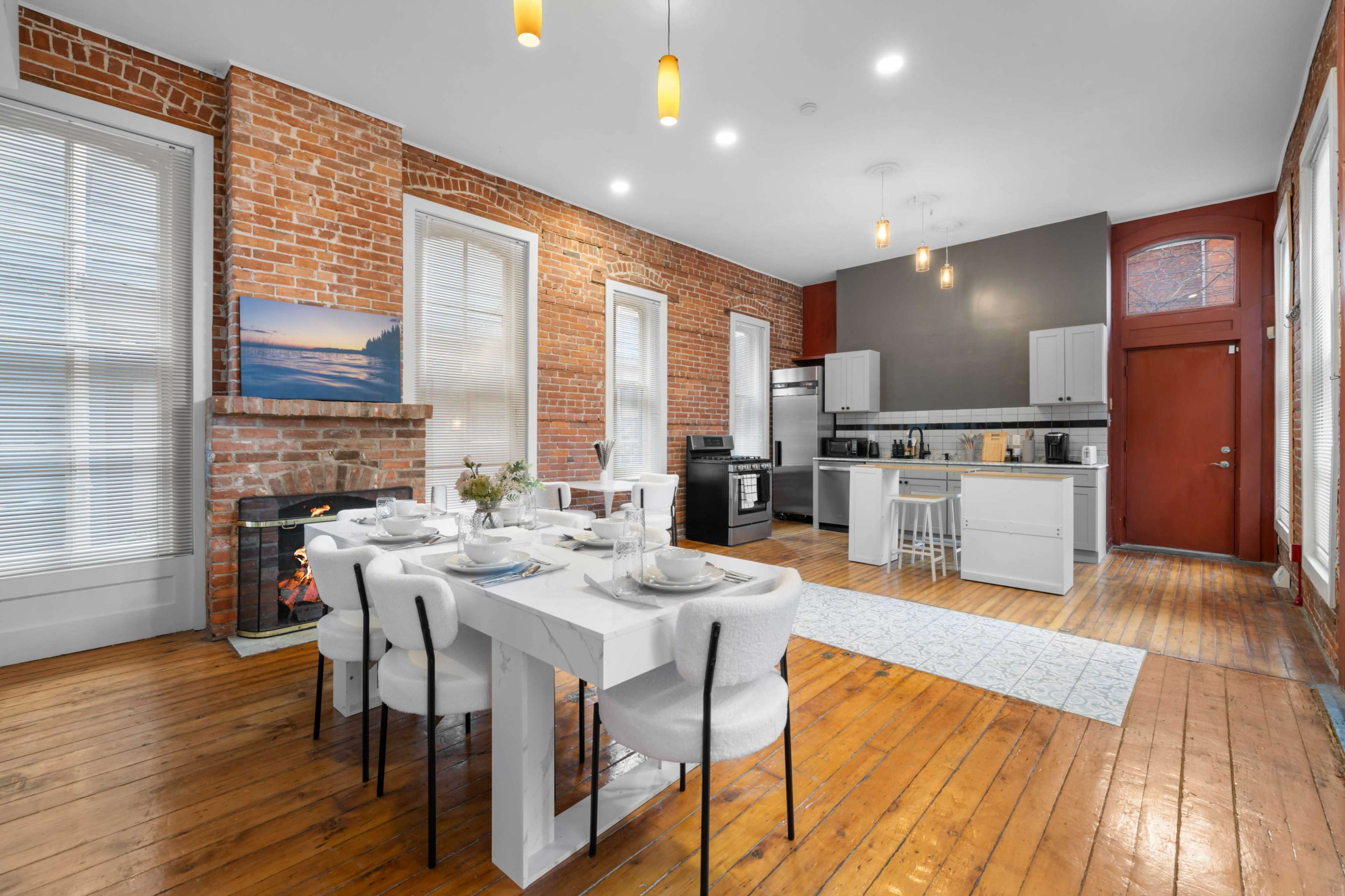 Victorian House - Brick Wall | Moldings | High Ceilings Image in Allentown, Buffalo, NY