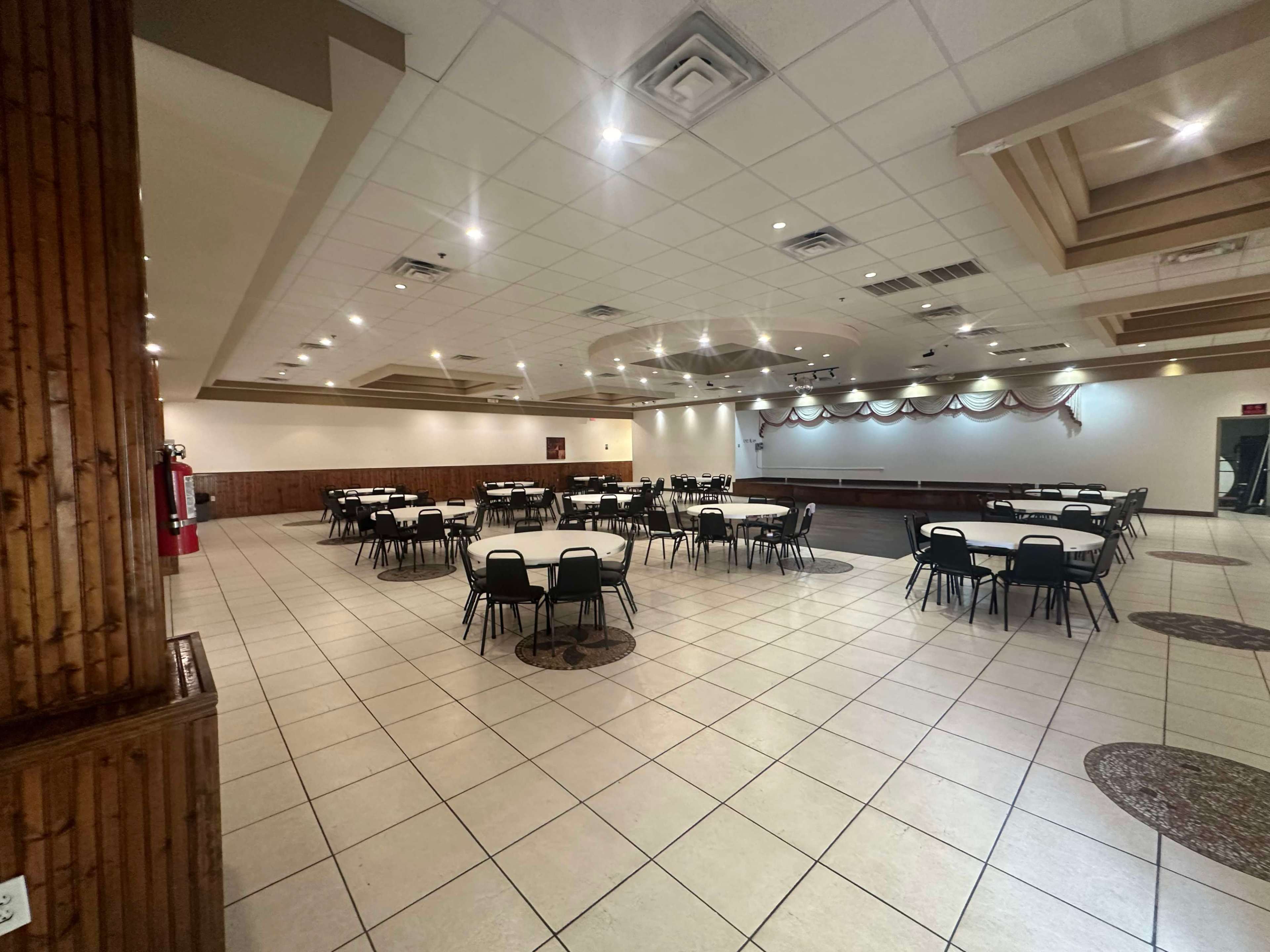 South Houston, Spacious banquet hall, Image in South Acres / Crestmont Park, Houston, TX